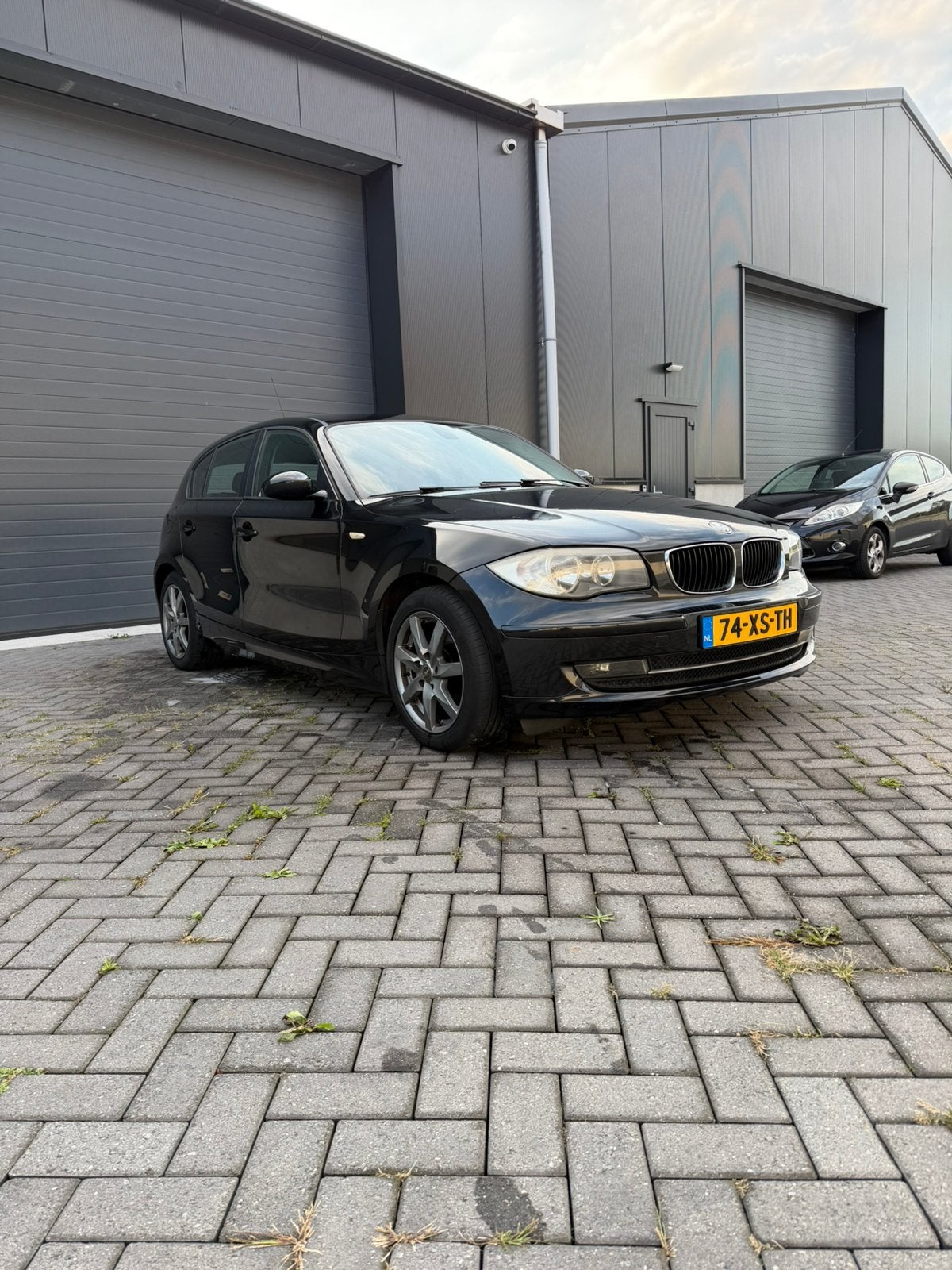 BMW 118i 2.0 |3e Eig.|Cruise|PDC|Dealeronderh.|Nieuwe APK, Auto's, BMW, 1-Serie, Euro 5, 1995 cc, Zwart