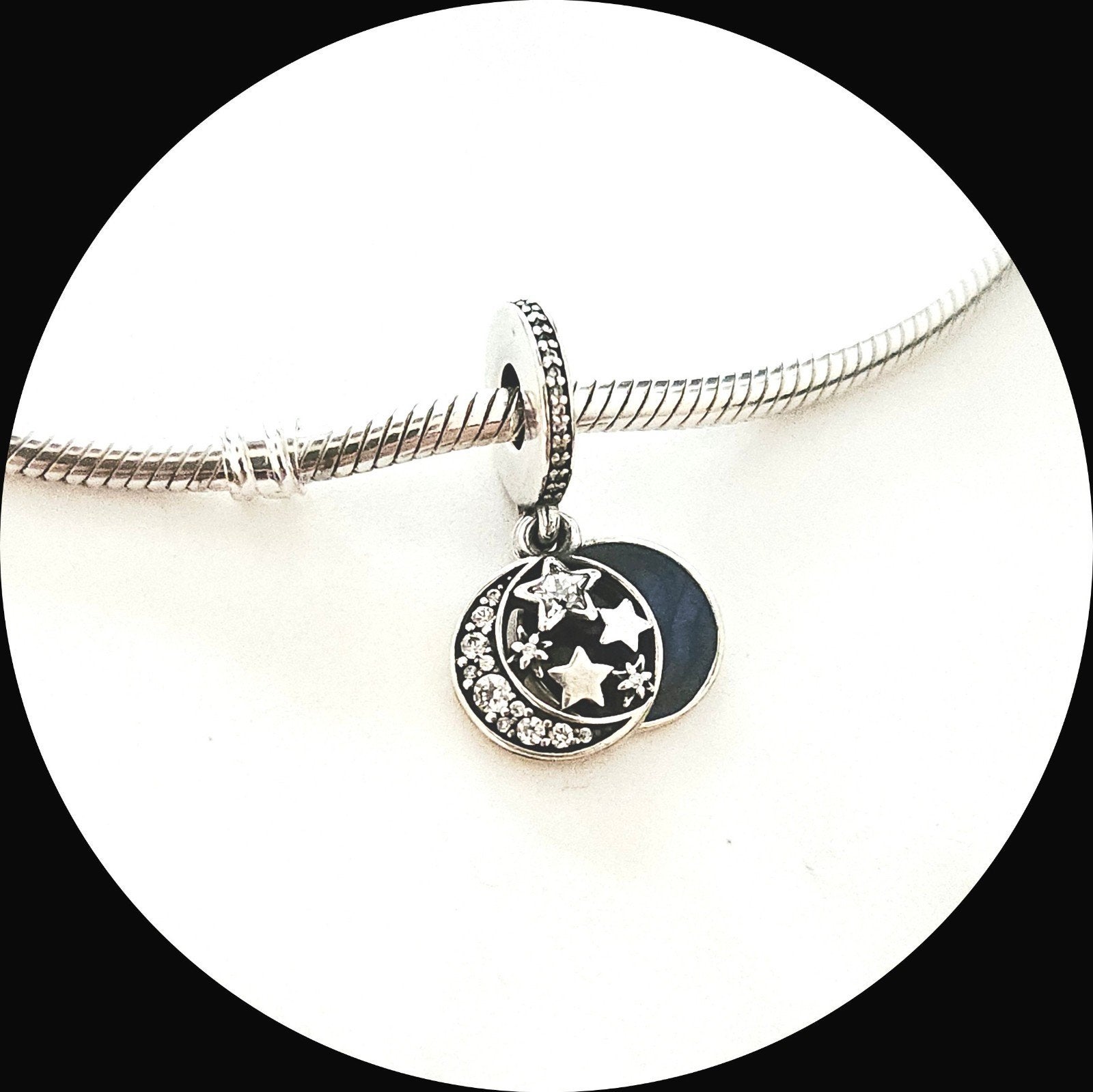 Pandora Moon, Blue Sky 791993CZ / zirkonia maan sterren, Pandora, Ophalen of Verzenden, Zo goed als nieuw, 1 bedel