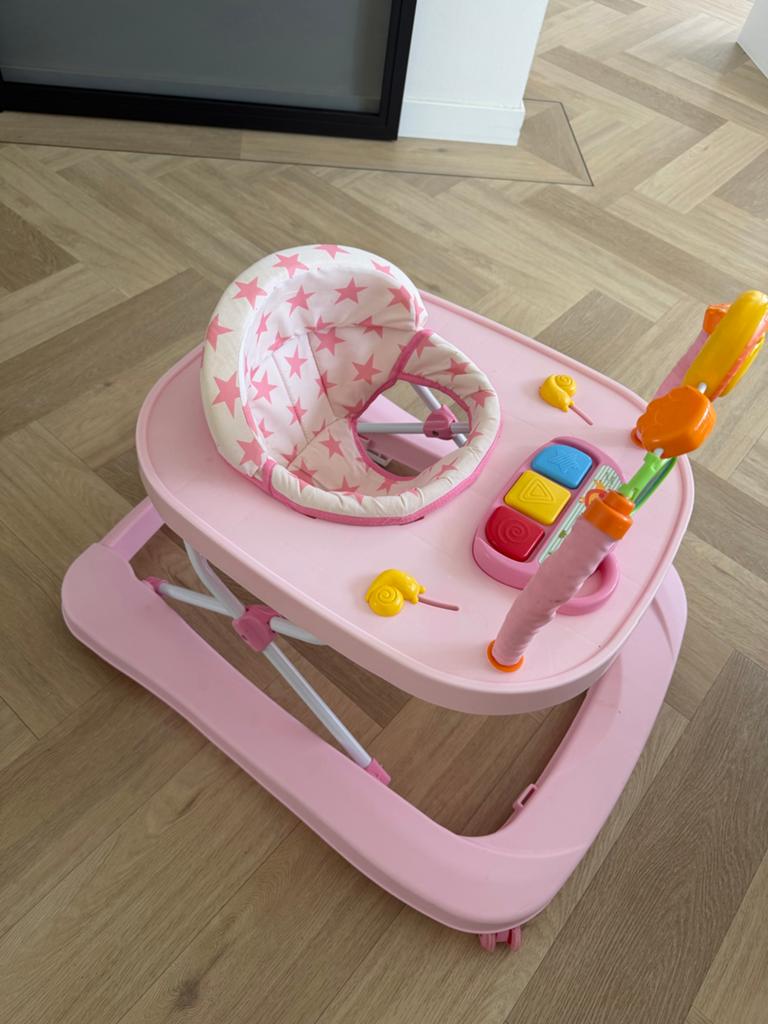 Roze Baninni loopstoel met speelblad, Ophalen of Verzenden, Zo goed als nieuw