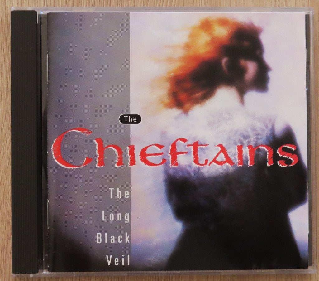 CD The Chieftains: The long black Veil ( diverse gasten ), Ophalen of Verzenden, Zo goed als nieuw