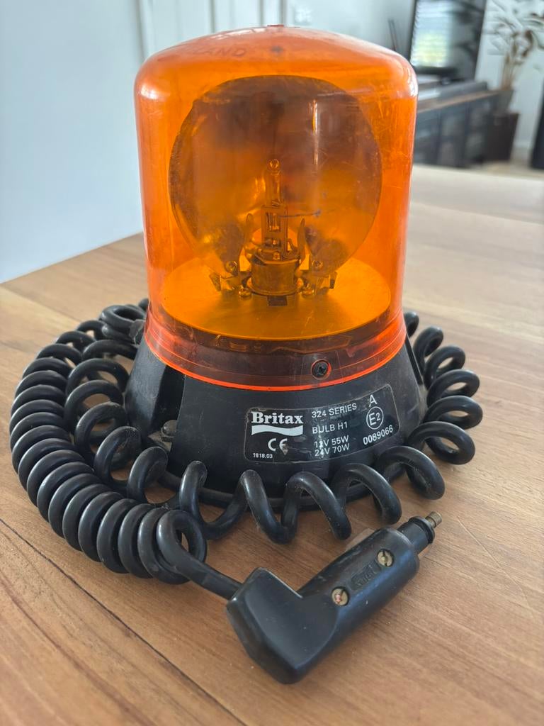 Britax 324 zwaailamp met magneetvoet 12v / 24v, Ophalen of Verzenden, Overige merken