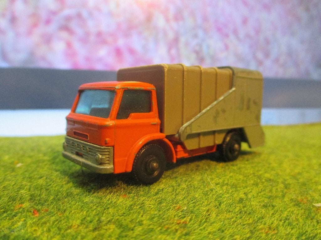 1/85 Ford D Custom Refuse Truck Lesney 7c '66 vuilniswagen 2, Ophalen of Verzenden, Gebruikt, Auto