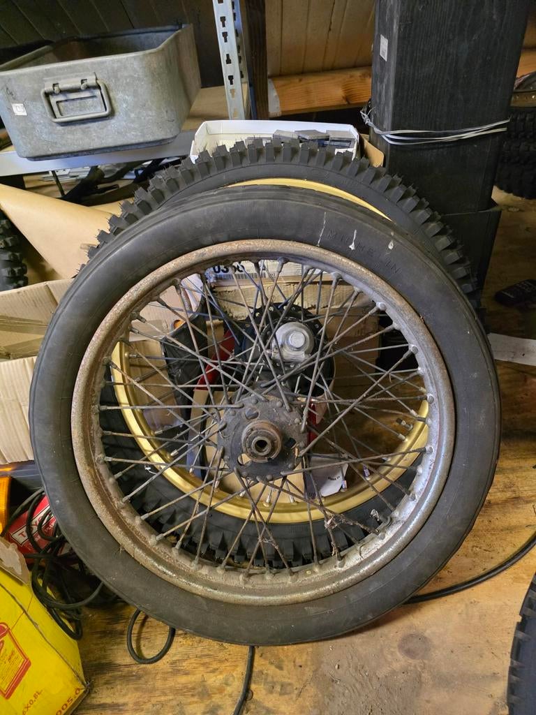 Norton 16H wiel - Klassiek motorfiets wiel, Ophalen of Verzenden, Gebruikt