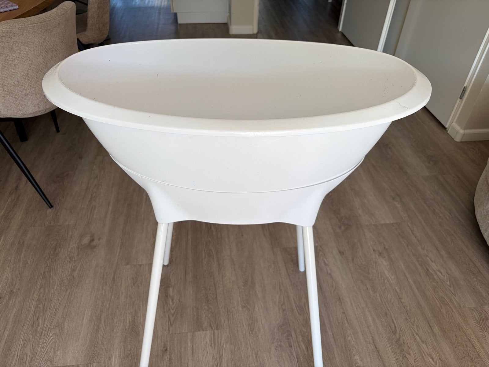 Baby badje op standaard. Merk Luma, Gebruikt, Badje, Standaard, Ophalen