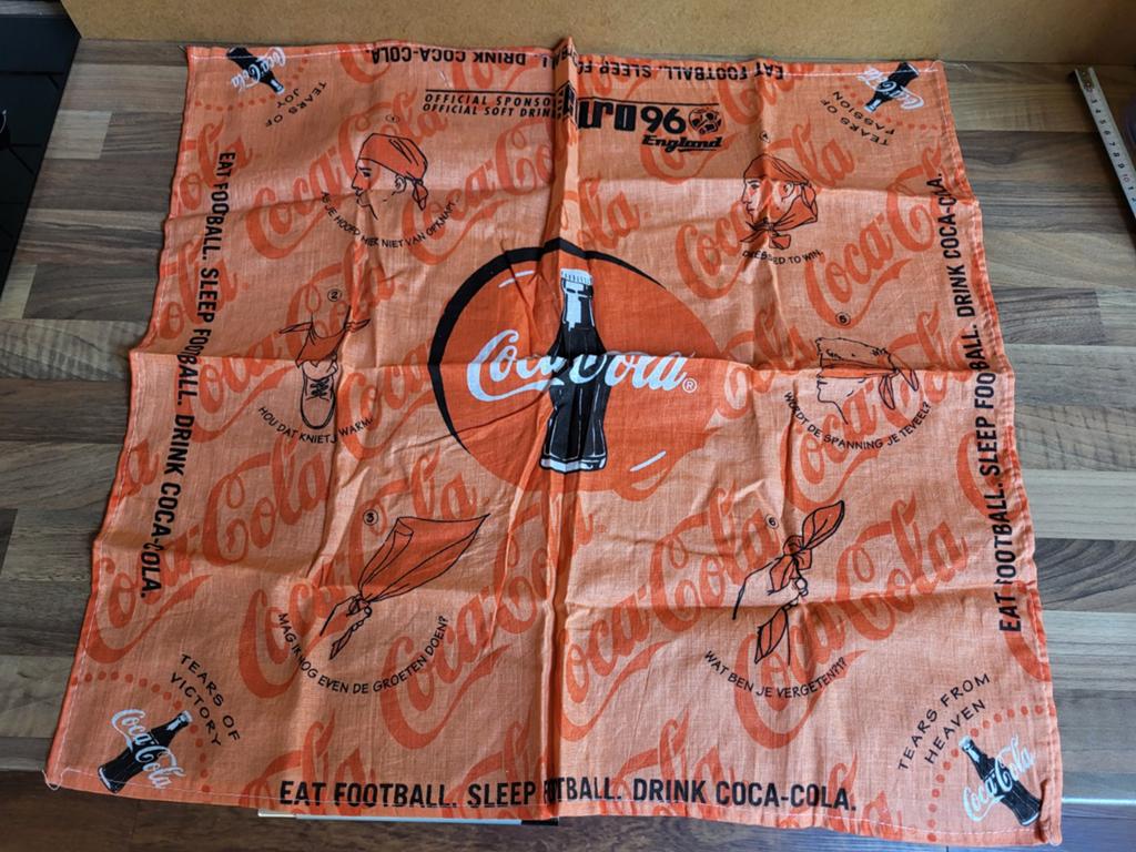 Vintage Coca-Cola EURO 96 doek - voetbal memorabilia, Ophalen of Verzenden, Gebruikt