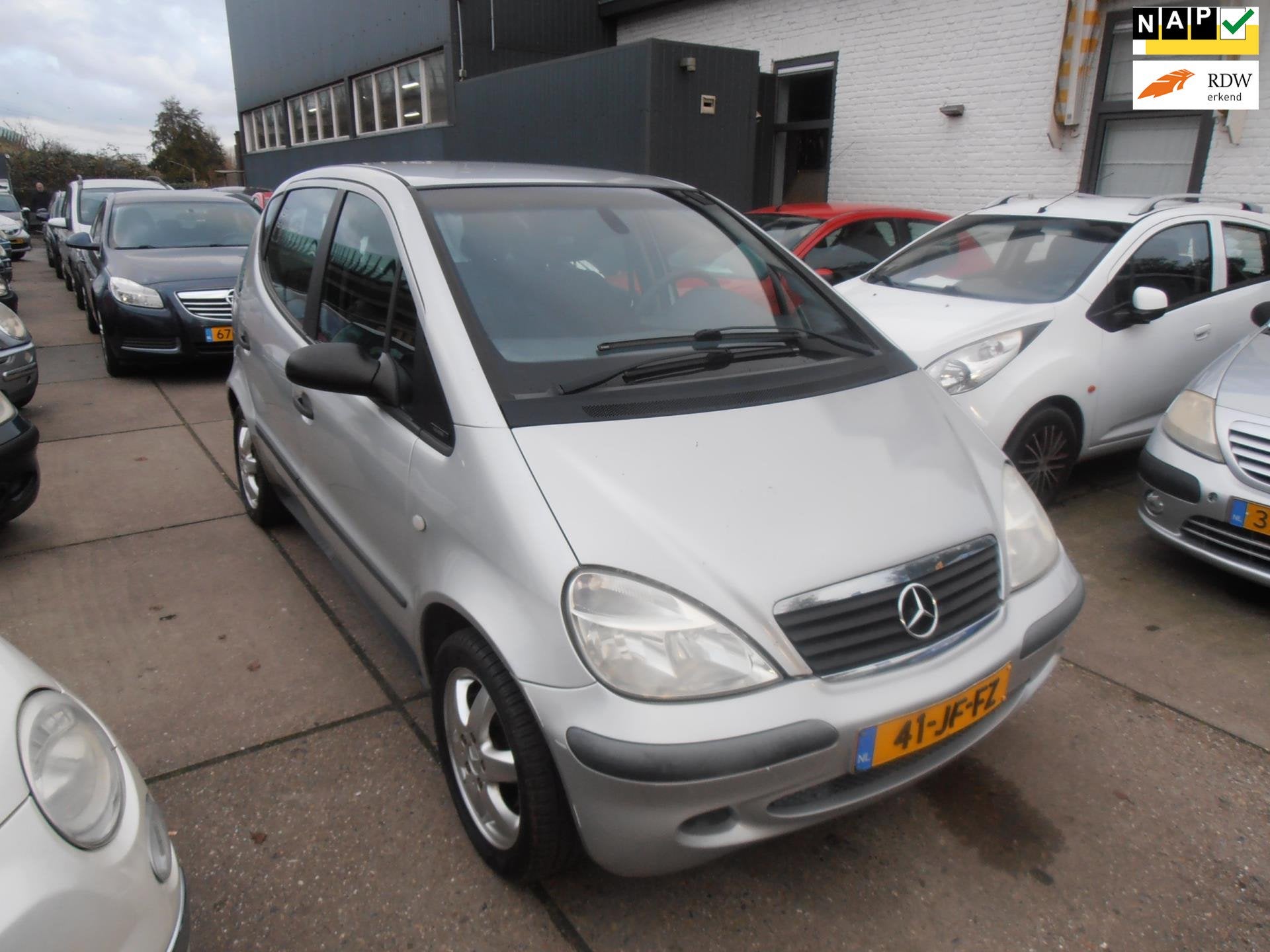 Mercedes-Benz A-klasse 160 Classic Lang airco(nl auto)elek p, Auto's, Mercedes-Benz, Voorwielaandrijving, 400 kg, Bedrijf, Handgeschakeld