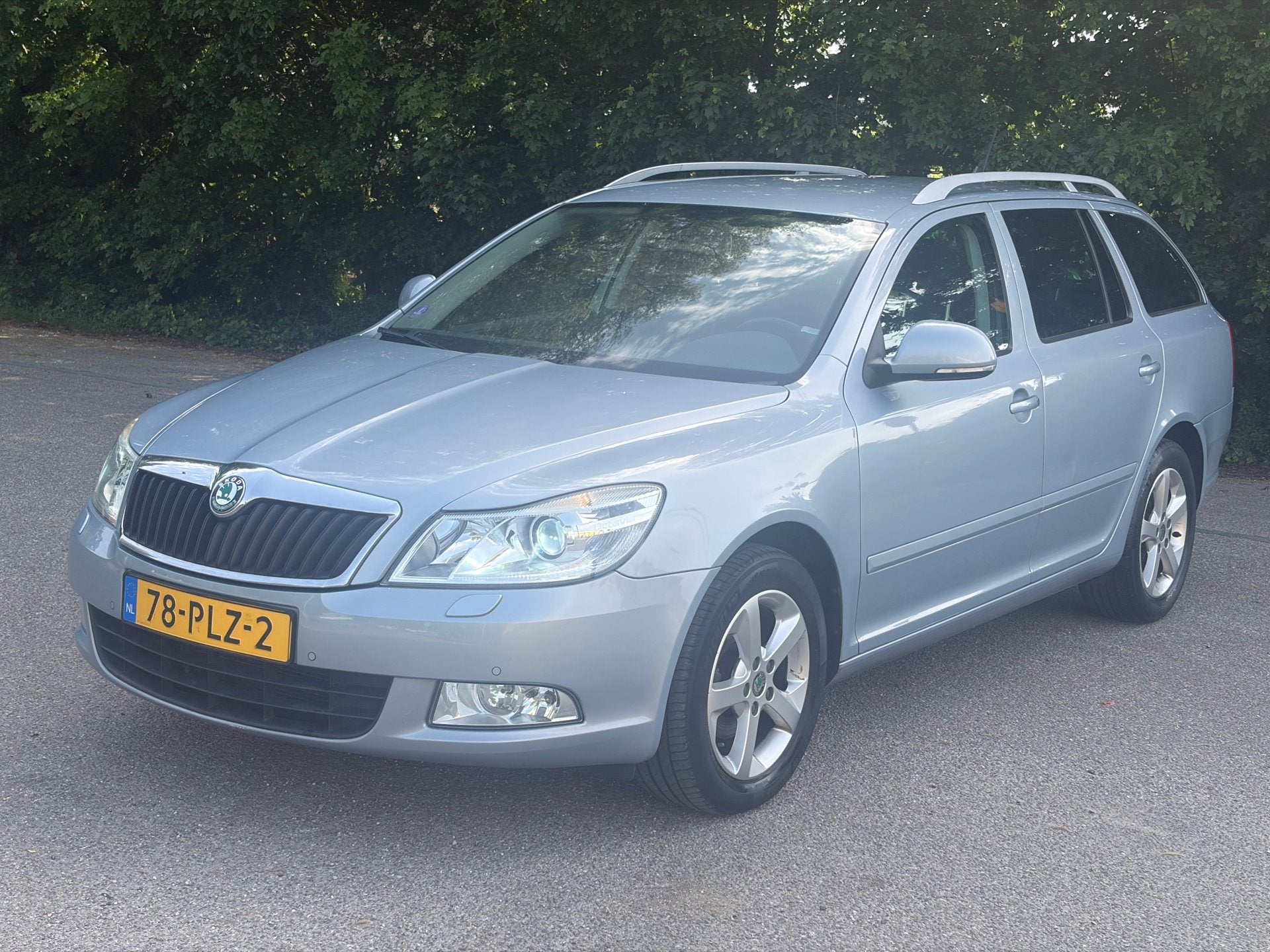 Skoda Octavia Combi 1.2 TSI Elegance Business Line Automaat!, Auto's, Euro 5, Stof, Gebruikt, Zwart