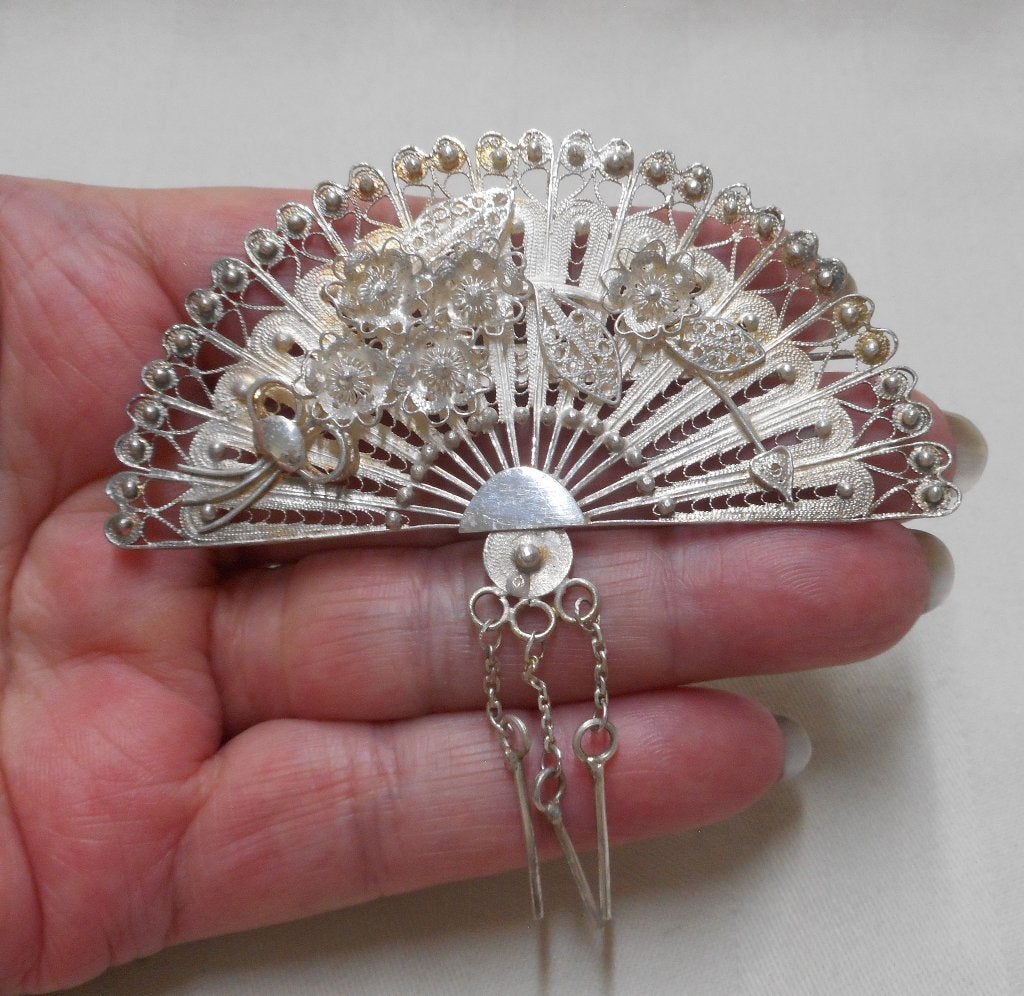 Zilveren grote filigrain broche waaier met bloemen nr.541