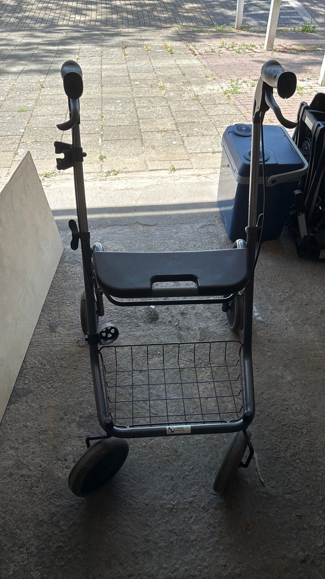 Opvouwbare rollator incl stok houder en zitplateau., Ophalen, Opvouwbaar, Zo goed als nieuw