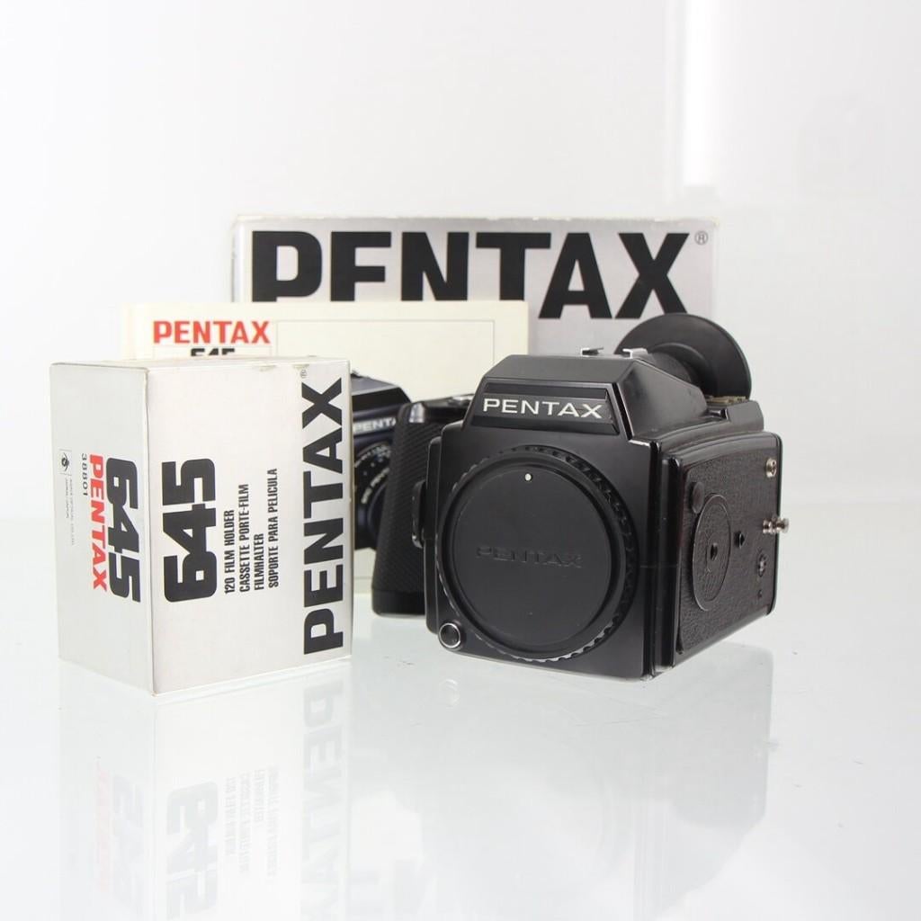 Boxed Asahi Pentax 645 body met 120 film holder, Audio, Tv en Foto, Fotocamera's Analoog, Ophalen of Verzenden, Spiegelreflex