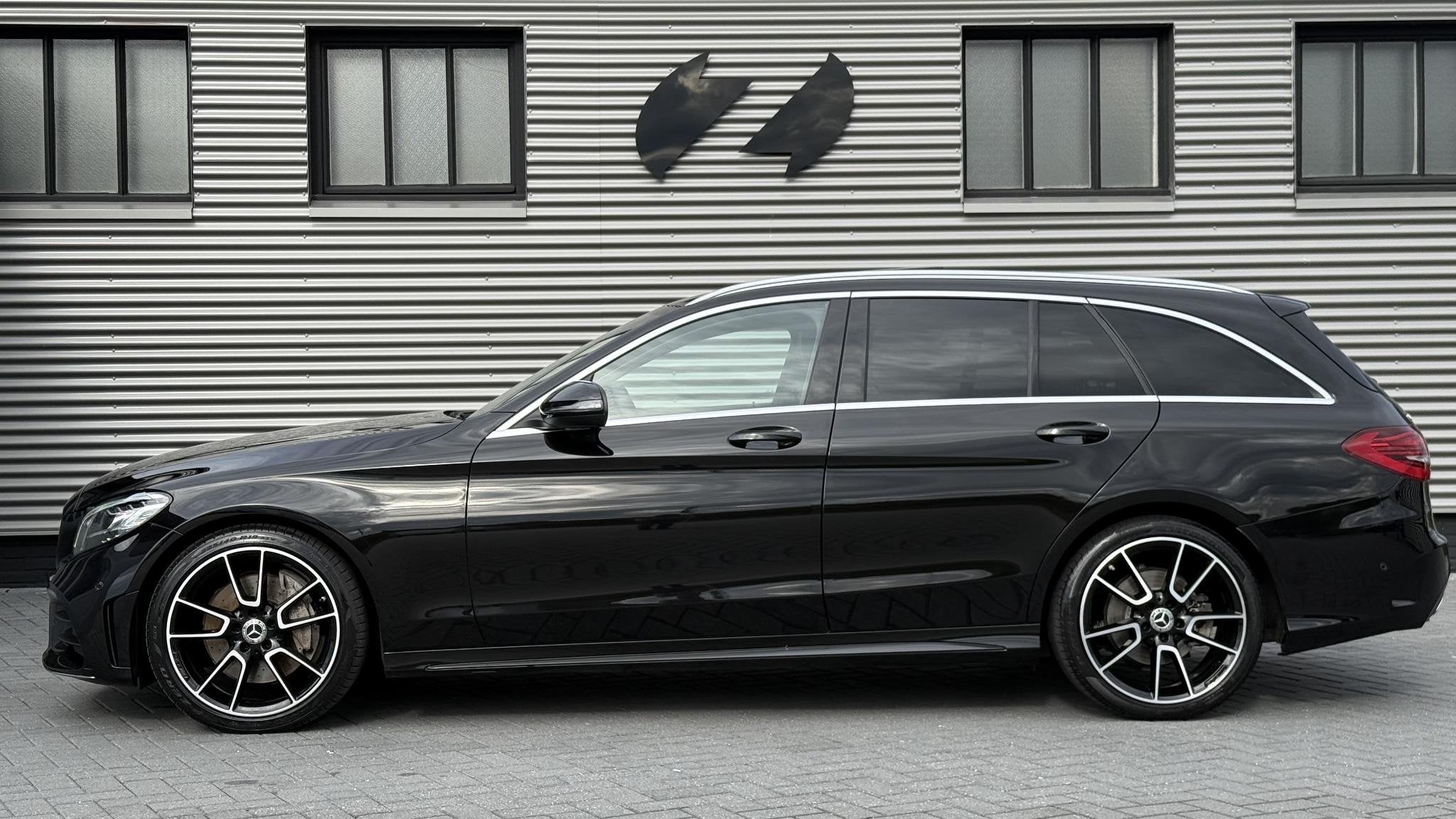 Mercedes-Benz C-klasse Estate 300 d AMG, Automaat, 4 cilinders, Zwart, 245 pk