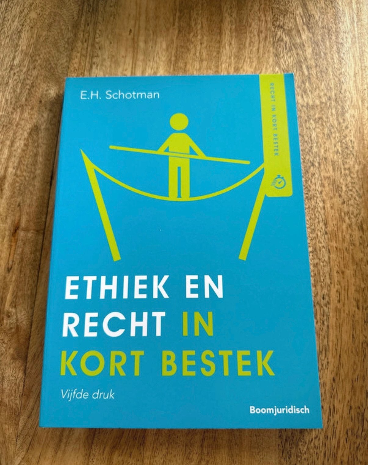 Edward Schotman - Ethiek en recht in kort bestek, Ophalen of Verzenden, Zo goed als nieuw, Edward Schotman