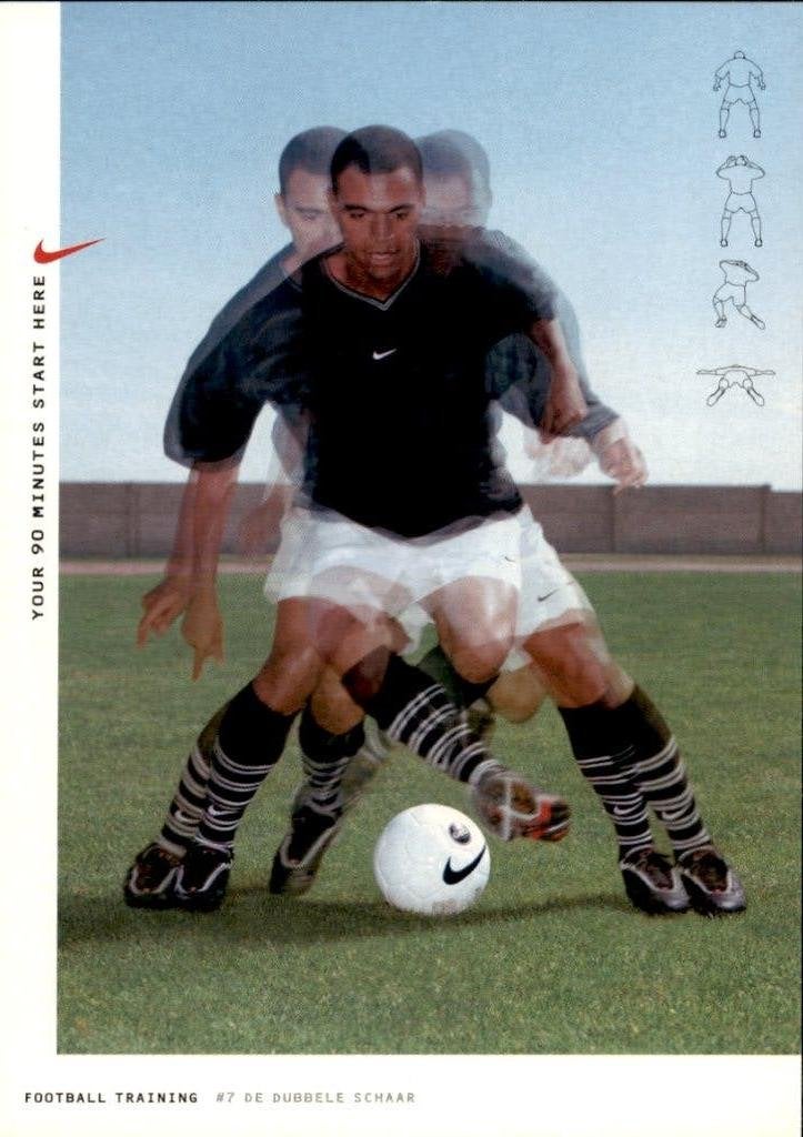 voetbal - Dennison - Nike, Verzenden, 1980 tot heden, Ongelopen, Sport en Spel