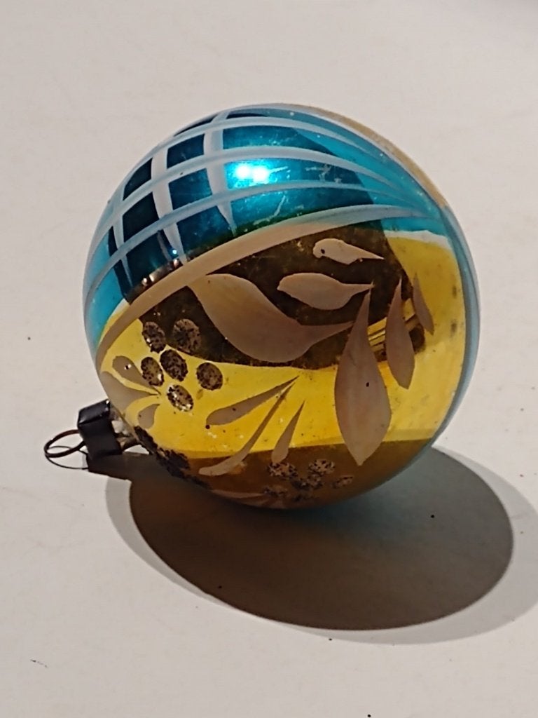 oude gekleurde ronde kerstbal / aqua goud, Ophalen, Gebruikt