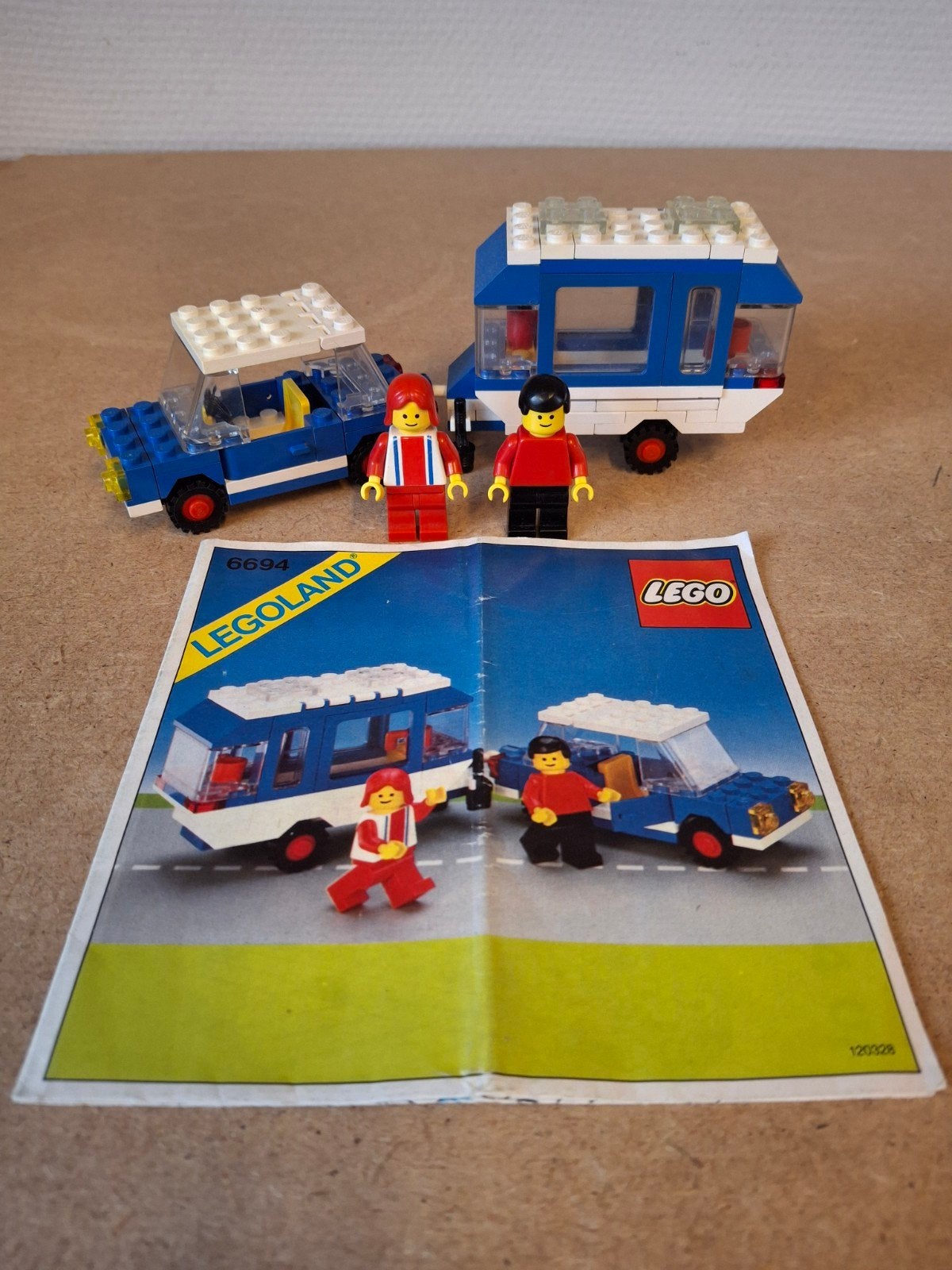 Lego 6694 Car with Camper. Jaren 80 Classic Town, Compleet, Lego, 33 Bath Road, Slough, UK, Lego