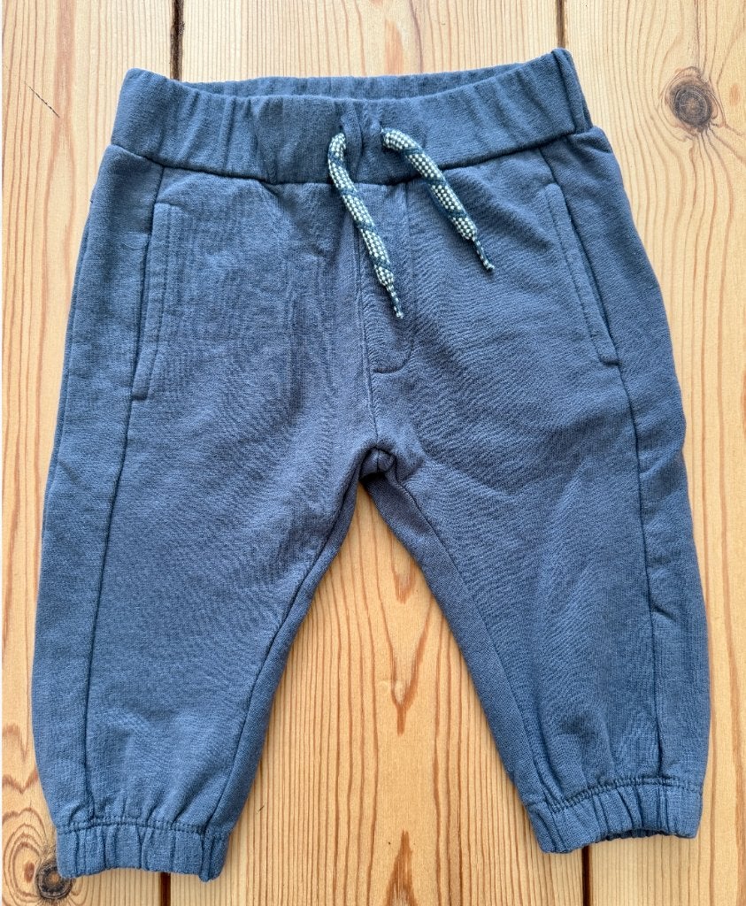 Baby Broek / Joggingbroek Dirkje - Blauw - Maat 68, Broekje, Dirkje, Nieuw, Ophalen of Verzenden