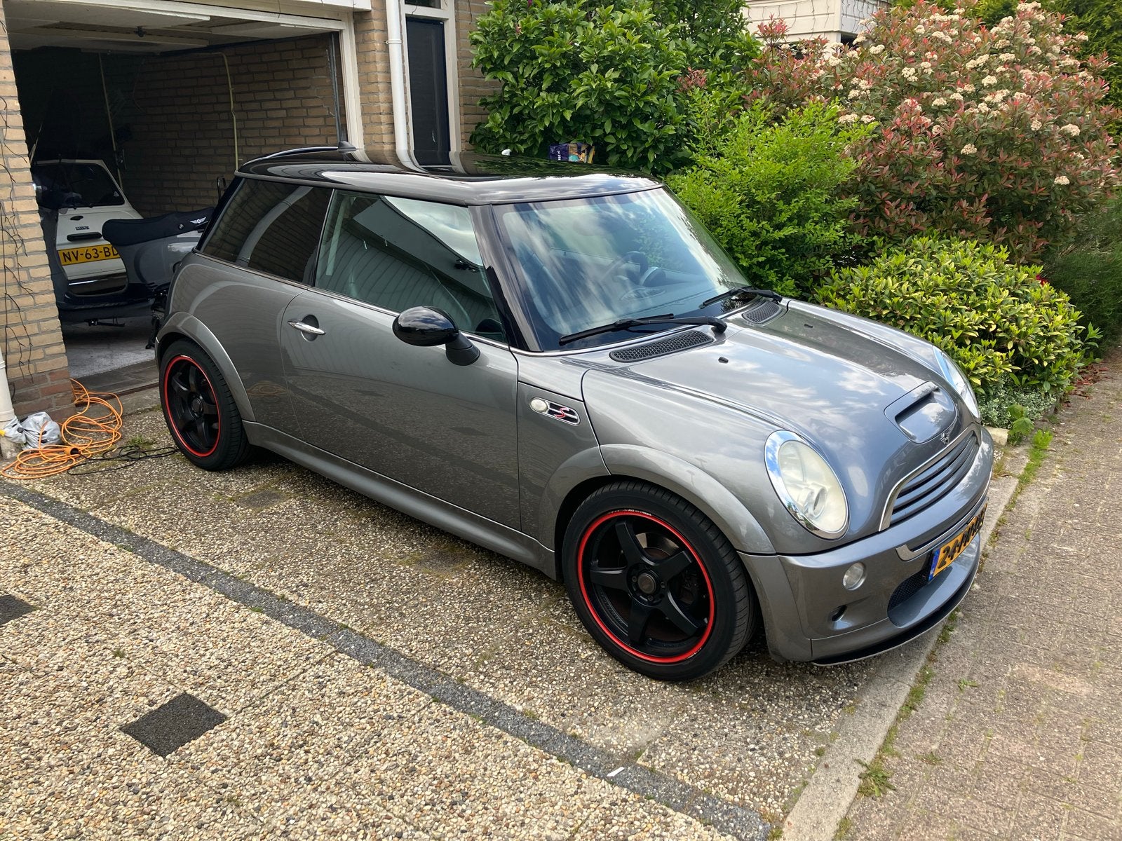Mini 1.6 16V Cooper S 2004 Grijs, Voorwielaandrijving, 4 cilinders, 4 stoelen, Origineel Nederlands