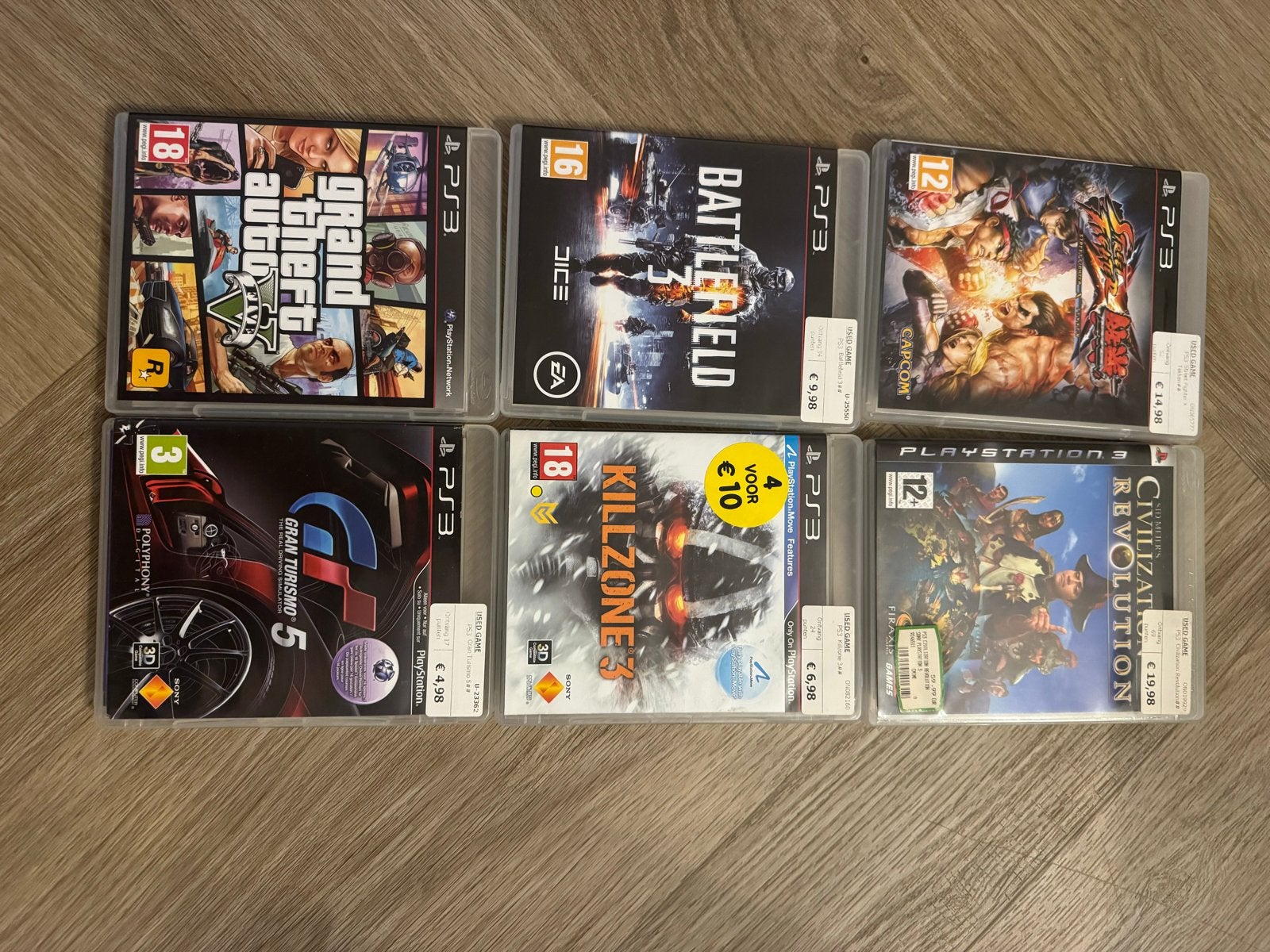 PlayStation 3 met 4 controllers en 19 spellen, Gebruikt, Vanaf 18 jaar, Overige genres, Eén computer