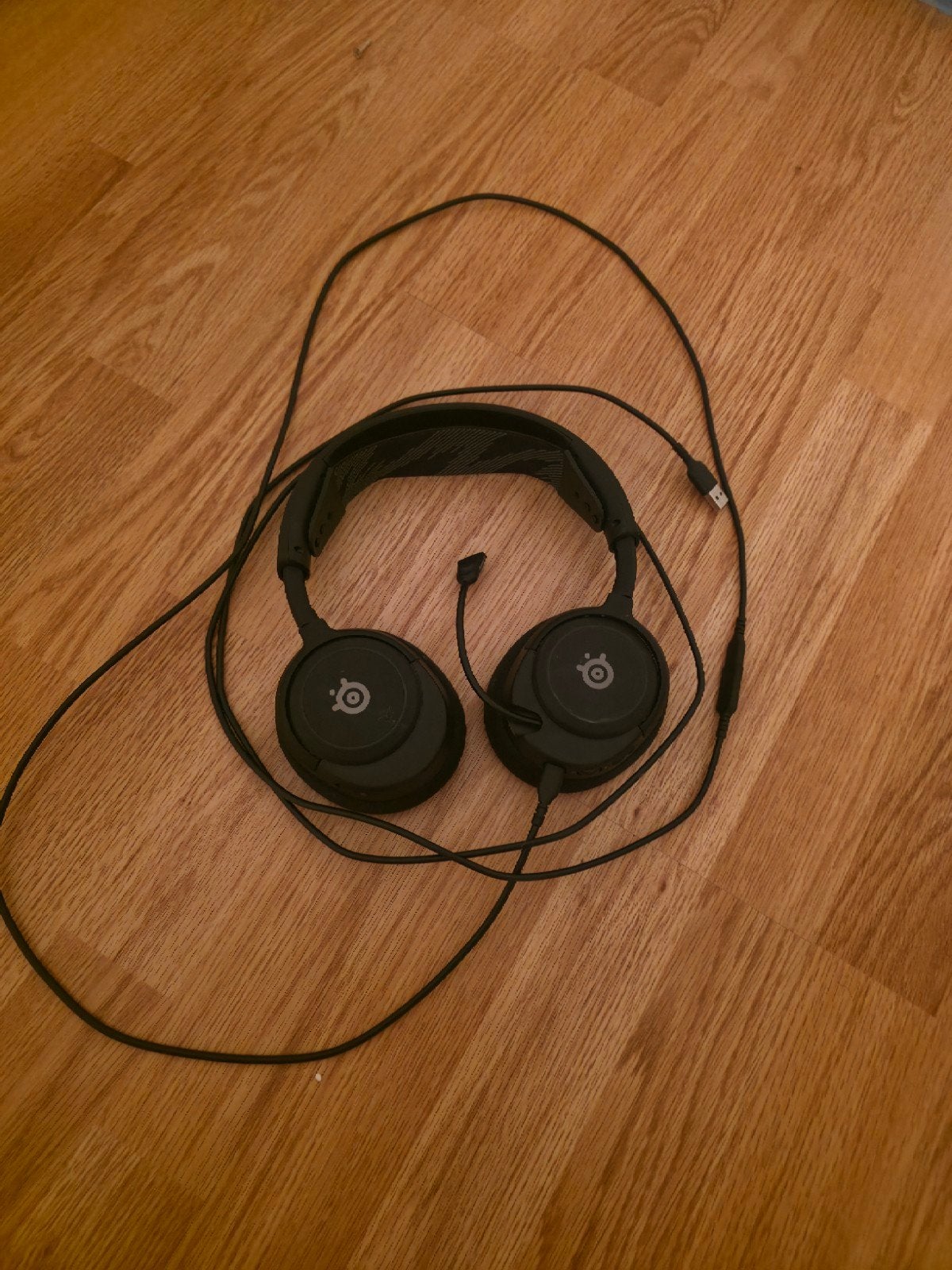 SteelSeries Arctis Nova 3 Gaming Headset - Zwart, Bedraad, Ophalen of Verzenden, Gebruikt, Overige merken