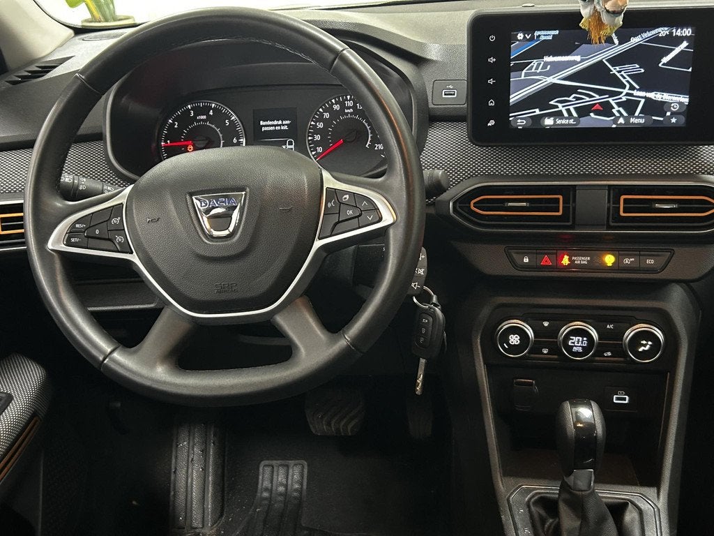 Dacia Sandero Stepway 1.0 TCe 90 Comfort NAVIGATIE | ACHTERU, Auto's, Dacia, Stof, Met garantie (alle), 91 pk, Automatische klimaatregeling