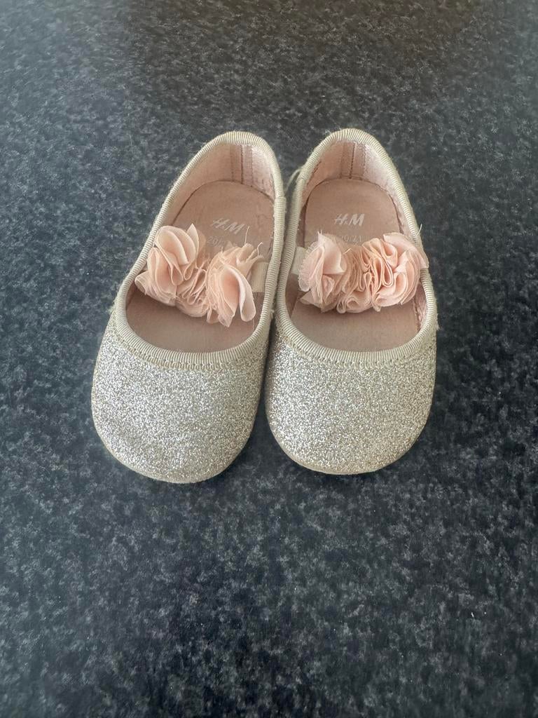 H&M Ballerina's met glitters en bloem - Maat 20/21, Kinderen en Baby's, Babykleding | Schoentjes en Sokjes, Zo goed als nieuw