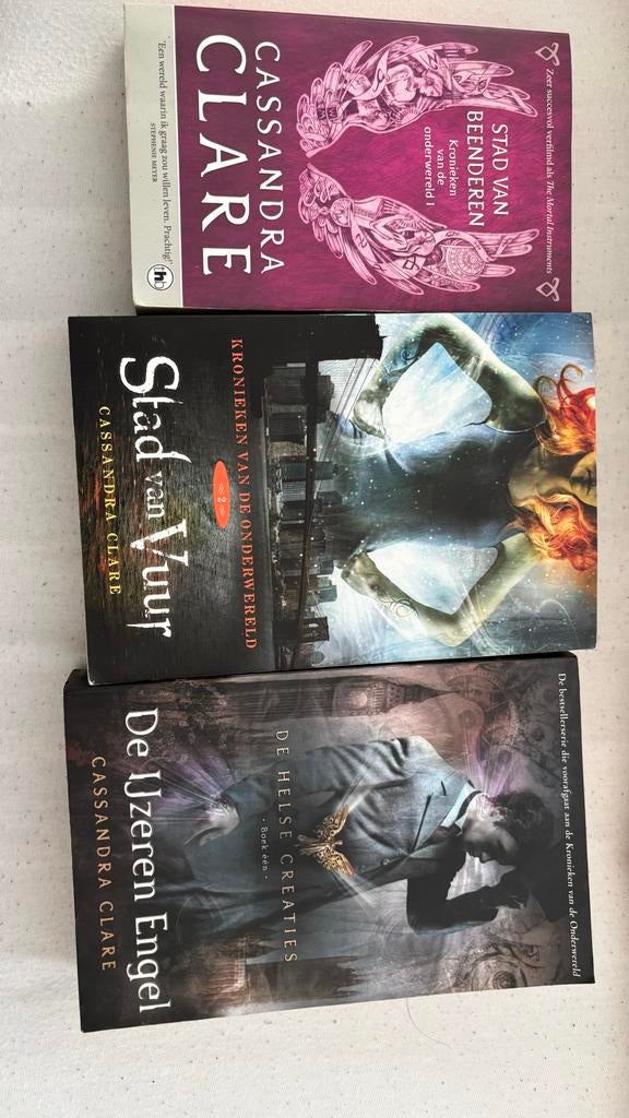 Boeken van Cassandra Clare, Ophalen of Verzenden, Gelezen