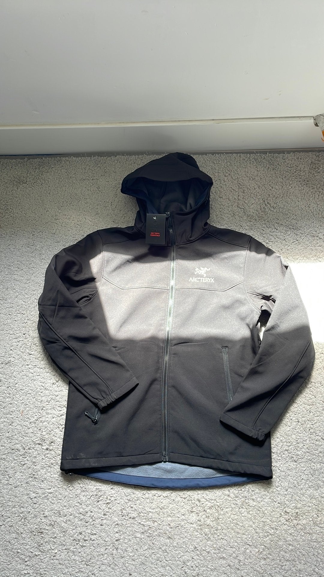 Arc’teryx windbreaker, Ophalen of Verzenden, Zo goed als nieuw, Maat 46 (S) of kleiner, Zwart