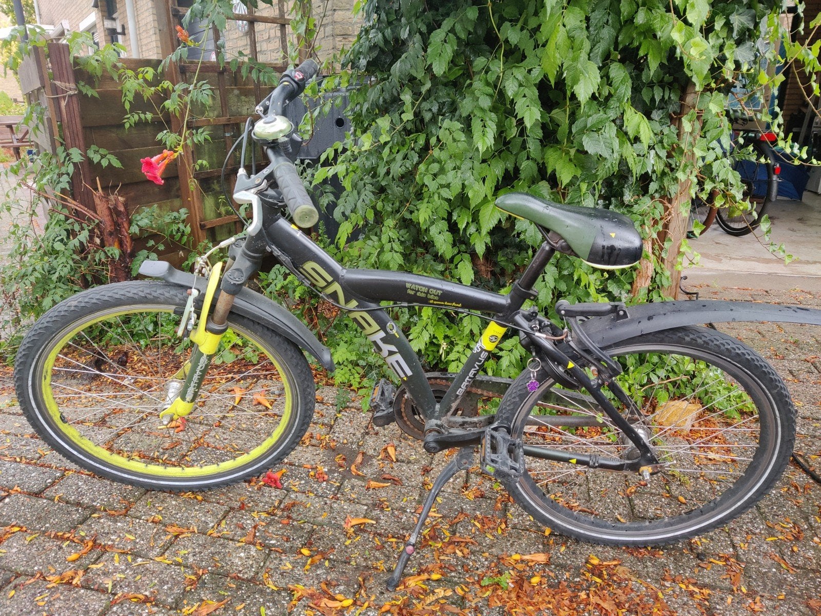 Kinderfiets Batavus Snake 24 inch, 3 versnellingen, zwart/ge, Fietsen en Brommers, Fietsen | Jongens, Ophalen, Terugtraprem, Versnellingen