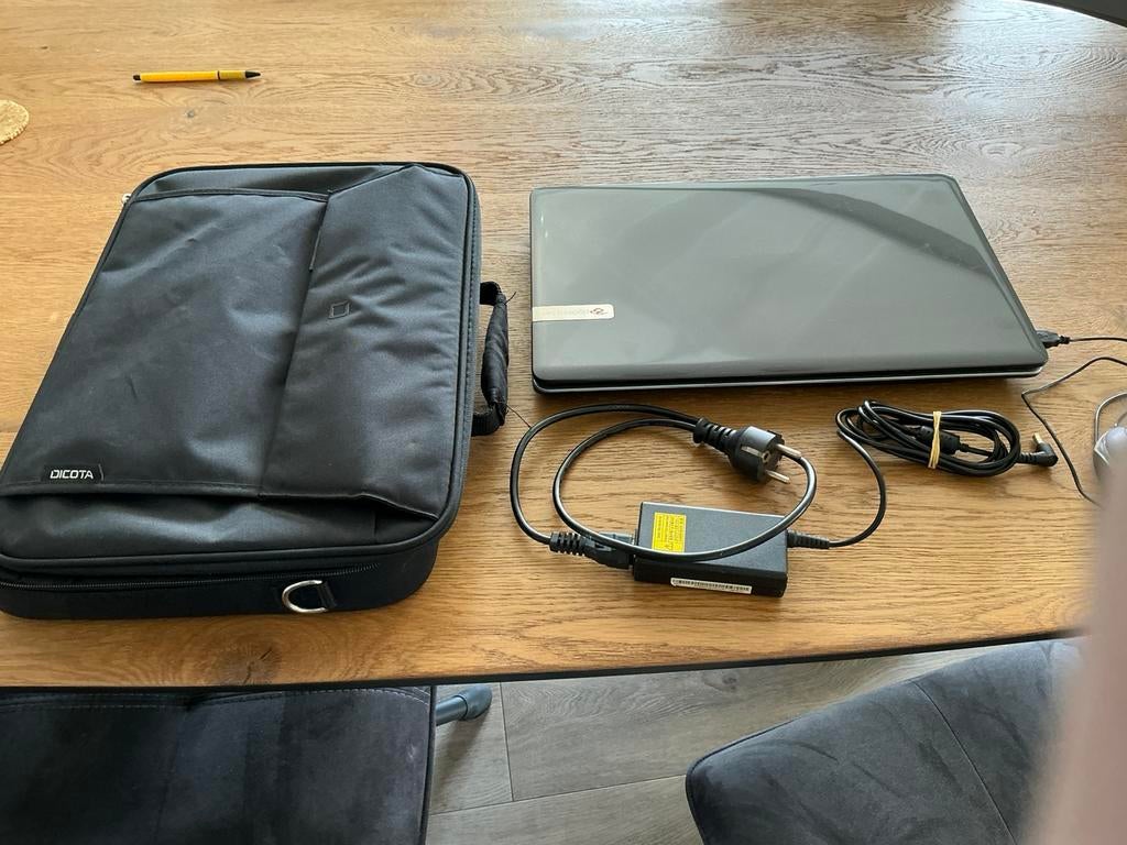 PACKARDBELL LAPTOP, Ophalen, Gebruikt, Met videokaart, 2 tot 3 Ghz