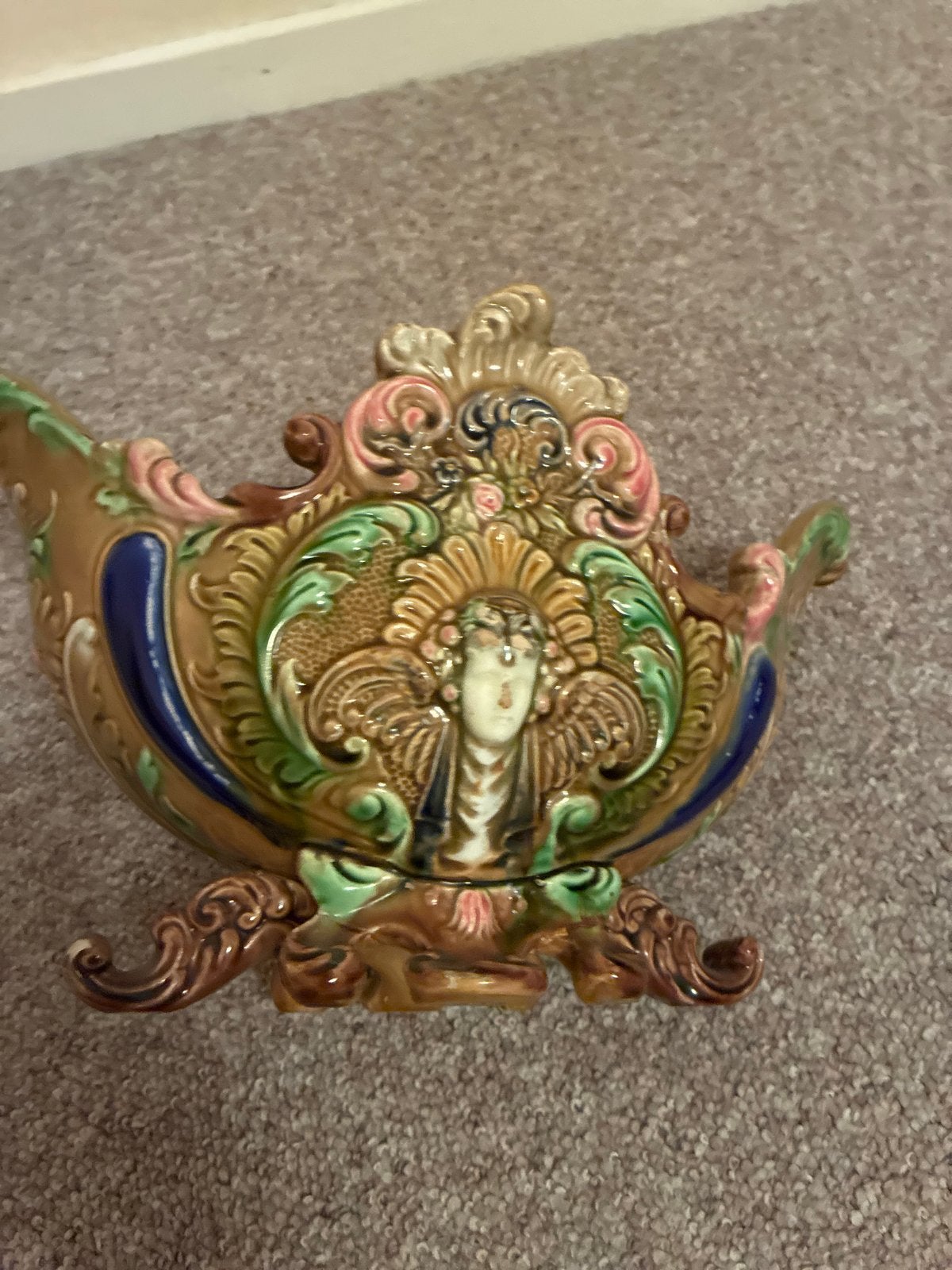 Antieke Majolica Cachepot met Vrouwenhoofd en Bloemen, Antiek en Kunst, Ophalen