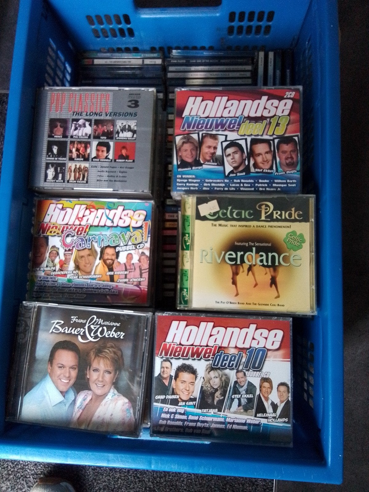 krat vol met originele CD, Alle leeftijden, Ophalen, Gebruikt