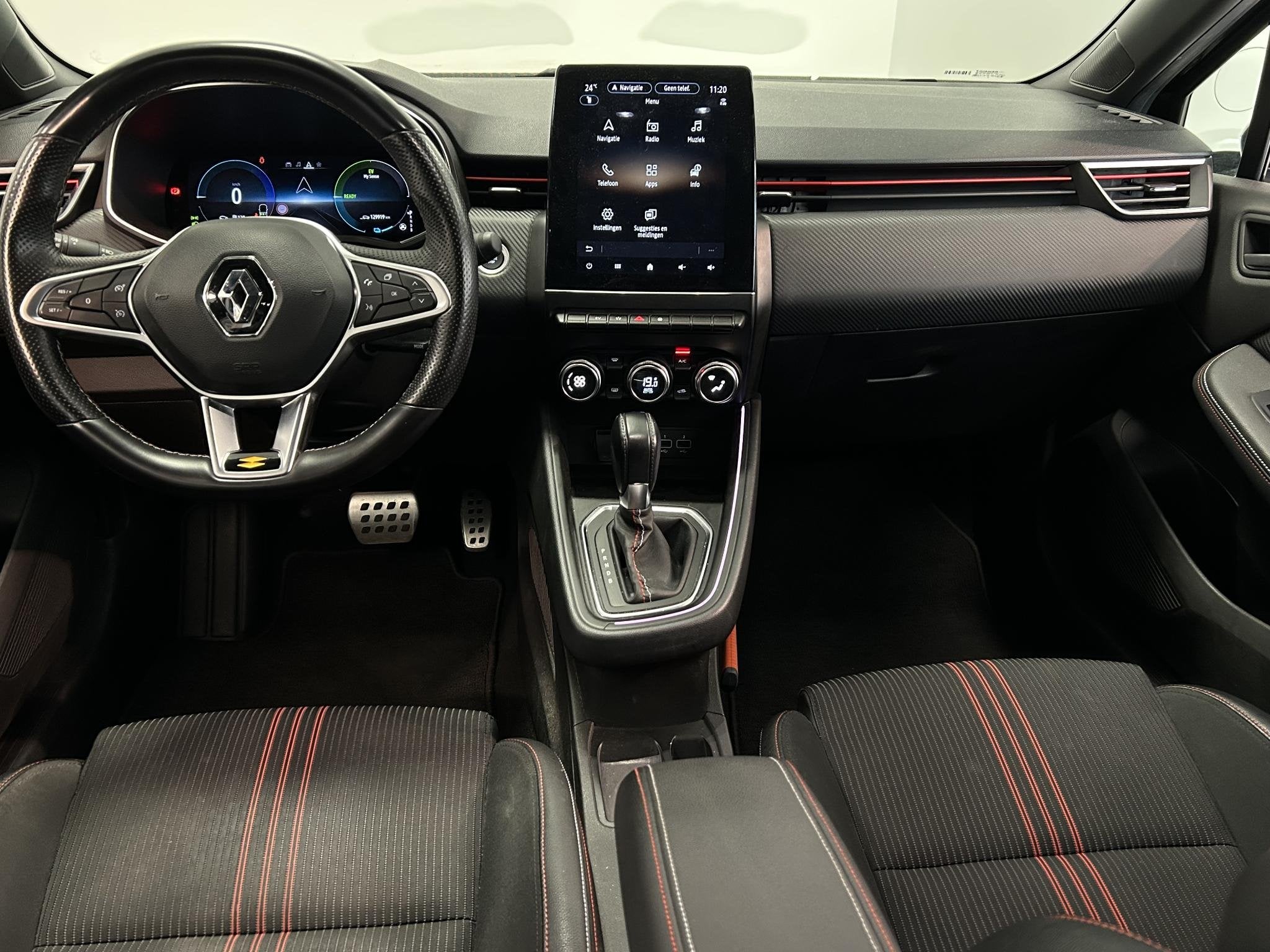 Renault Clio 1.6 E-Tech Hybrid 145 R.S. Line | Camera | Navi, Auto's, Dealer onderhouden, Gebruikt, Met garantie (alle), Leder en Stof