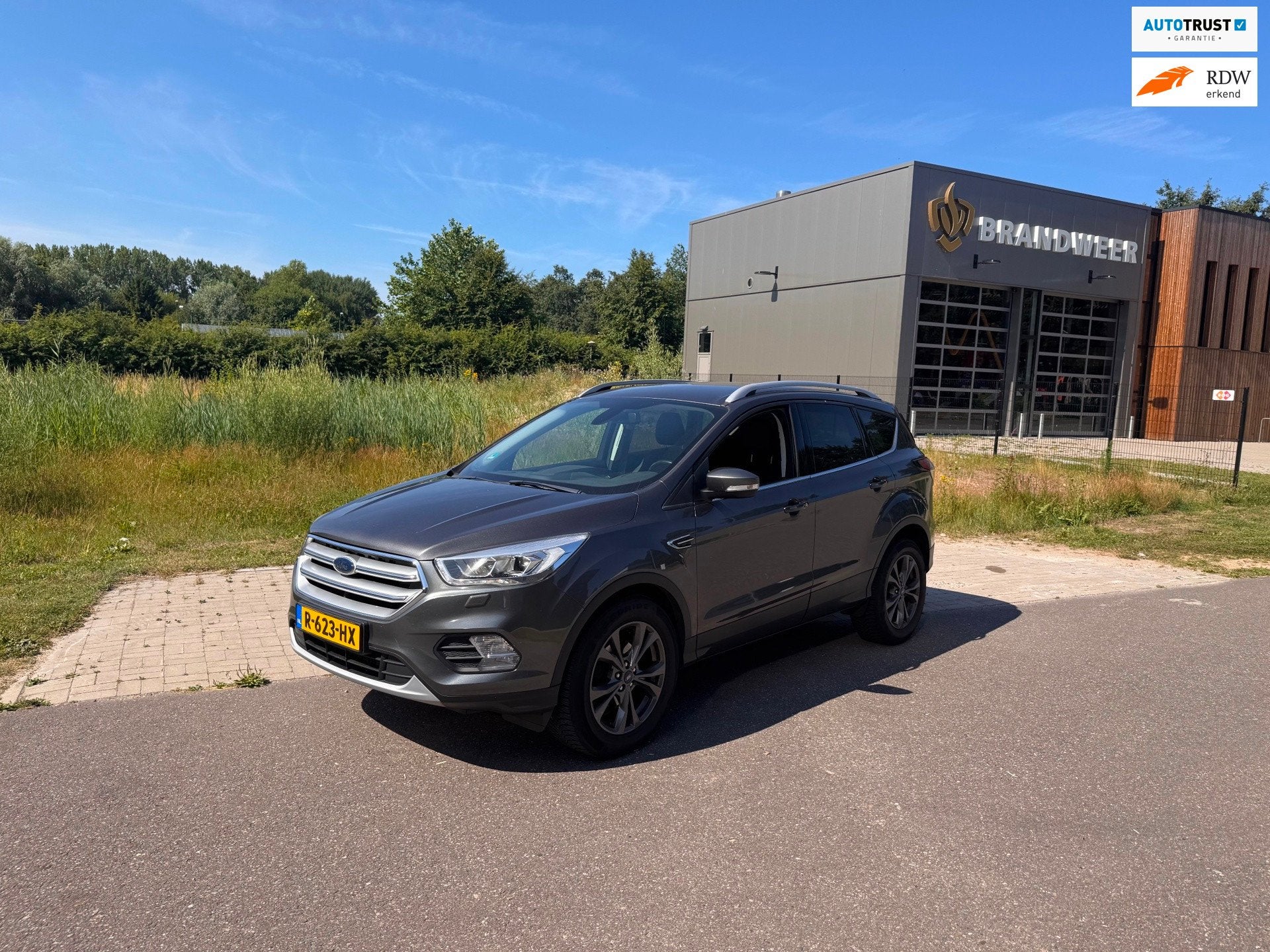 Ford Kuga 1.5 EcoBoost ST Line LEZEN AUB!, Euro 6, 4 cilinders, Bedrijf, Handgeschakeld