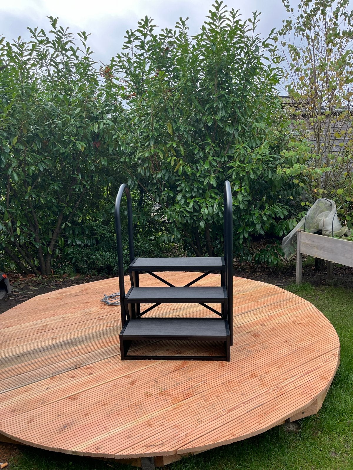 W'eau Spa Trap met Antislip Treden en Aluminium Leuning, Ophalen, Zo goed als nieuw, Ladder