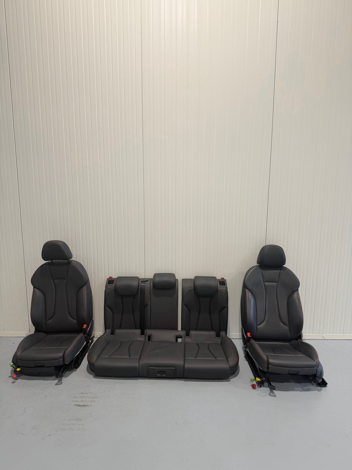 Audi RS3 8V Interieur Zwart Leder Rode Stiksels Nieuwstaat, Ophalen, Gebruikt, Audi