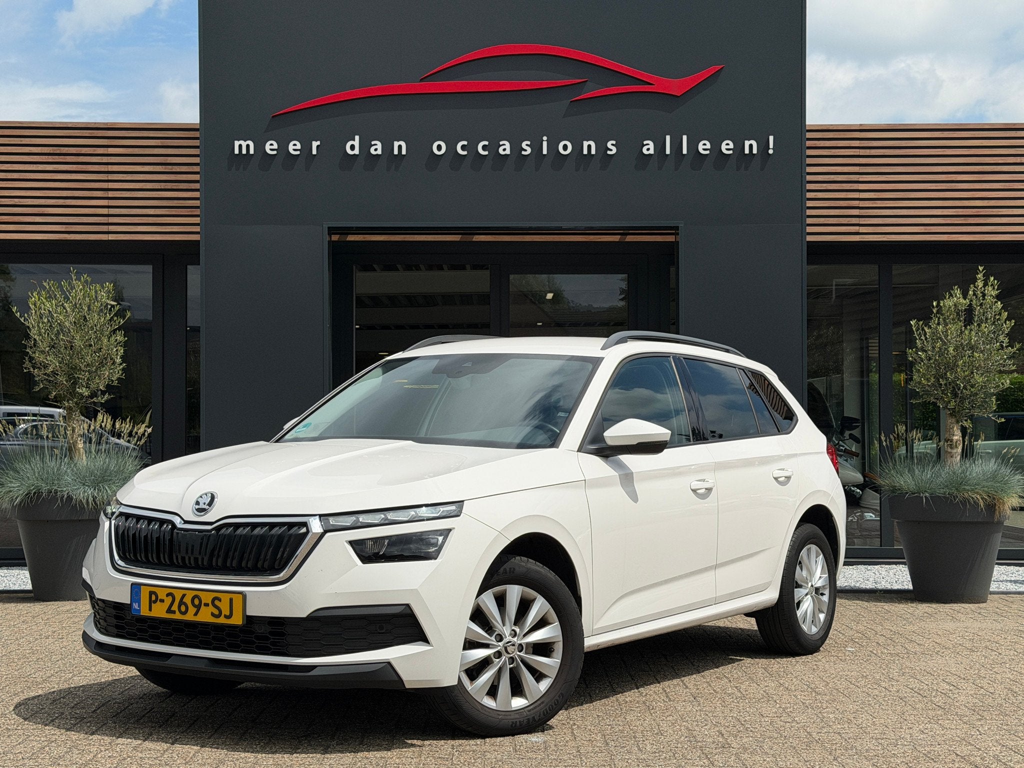 Skoda Kamiq 1.0 TSI 110pk Greentech Business Edition, Gebruikt, Euro 6, 610 kg, Origineel Nederlands