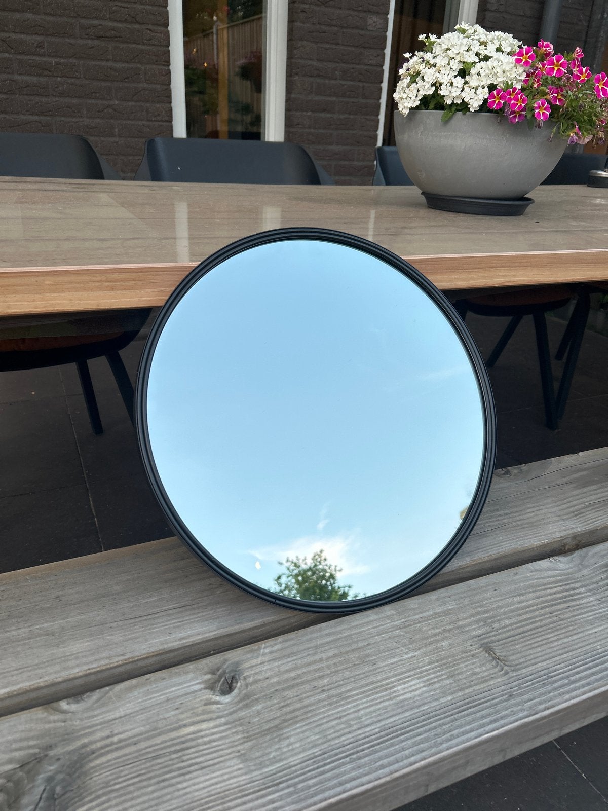 Ronde spiegel met zwarte rand - diameter 39,5 cm, Huis en Inrichting, Woonaccessoires | Spiegels, Minder dan 50 cm, Gebruikt, Rond