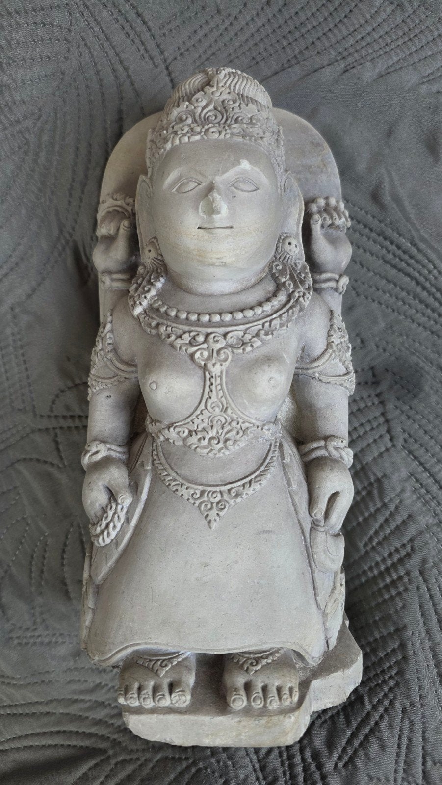 Decoratieve stenen sculptuur van een godin, Ophalen of Verzenden