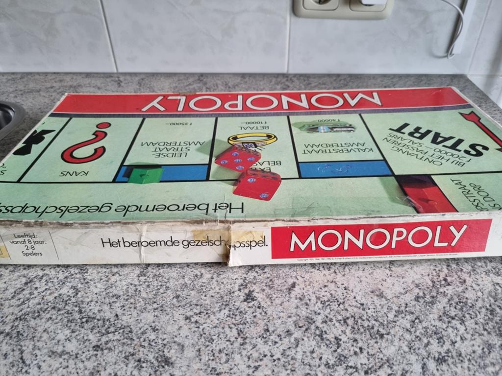 Monopoly, Hobby en Vrije tijd, Gezelschapsspellen | Bordspellen, Ophalen of Verzenden, Zo goed als nieuw