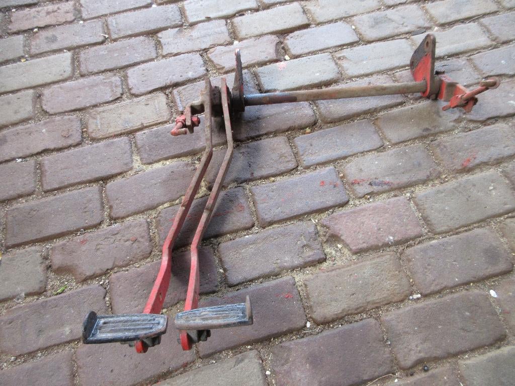 Normag rempedalen en koppelingspedalen, Ophalen, Gebruikt