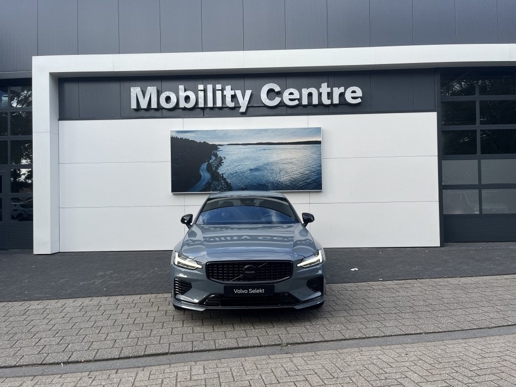 Volvo S60 Recharge T6 AWD Plus Dark | Harman & Kardon audio, Dealer onderhouden, Gebruikt, Euro 6, 4 cilinders