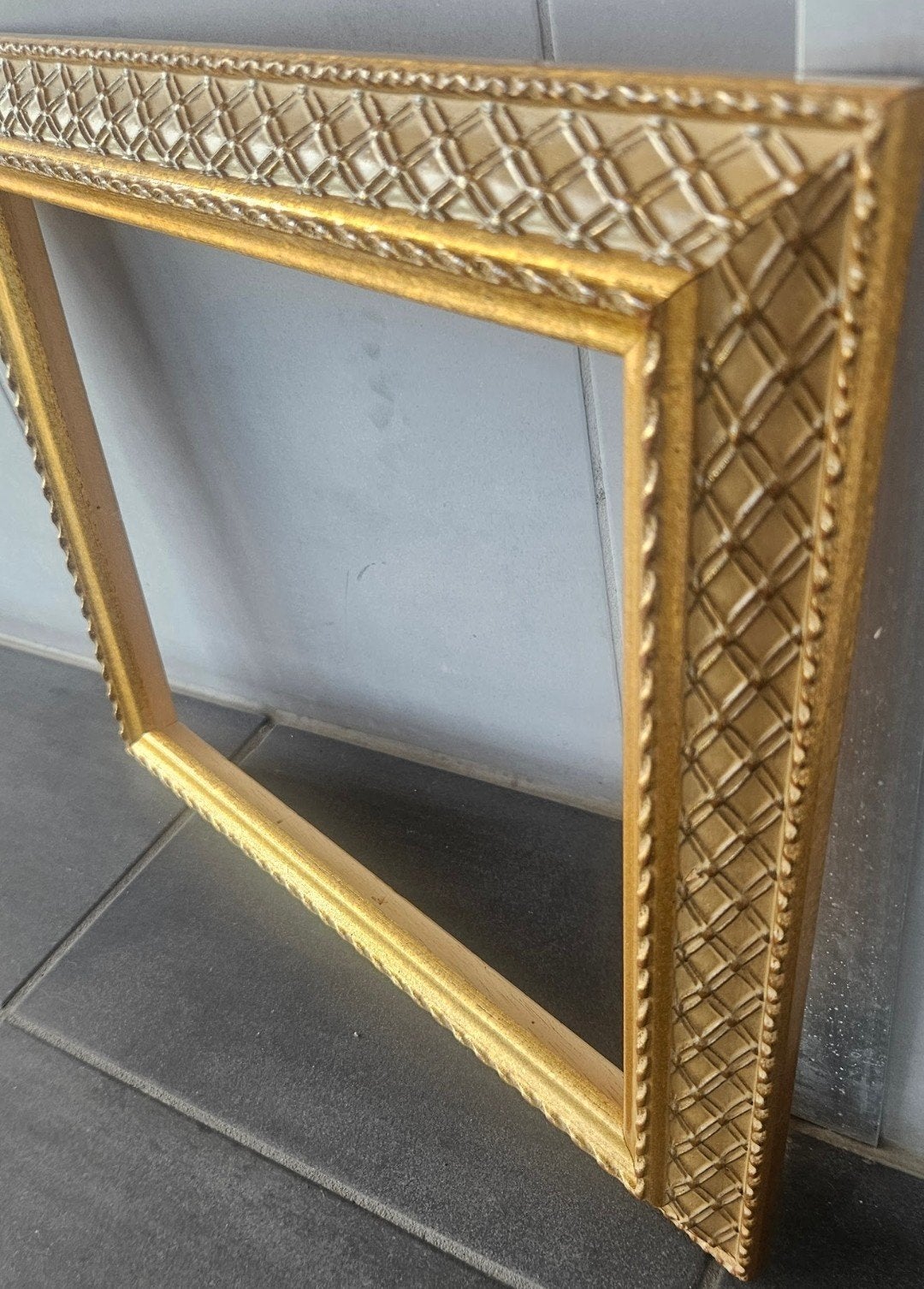 Gouden lijst voor schilderstuk binnenmaat30x24 cm - puntgaaf, Huis en Inrichting, Woonaccessoires | Lijsten, Ophalen, Minder dan 50 cm