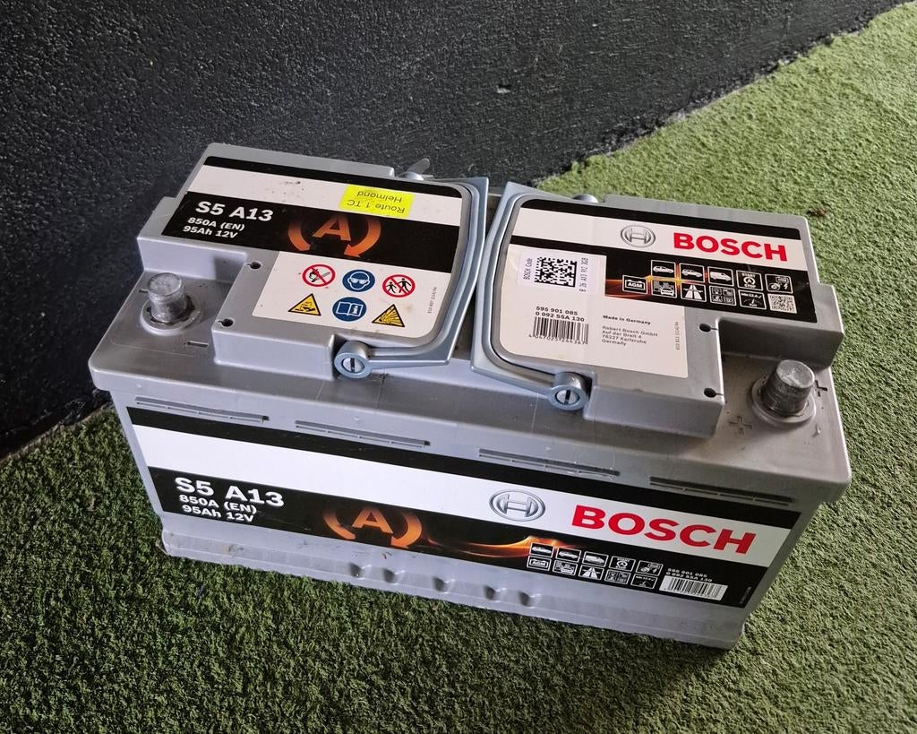 Bosch S5 A13 AGM Accu 12V 95Ah 850A Start-Stop, Ophalen, Gebruikt, Universele onderdelen