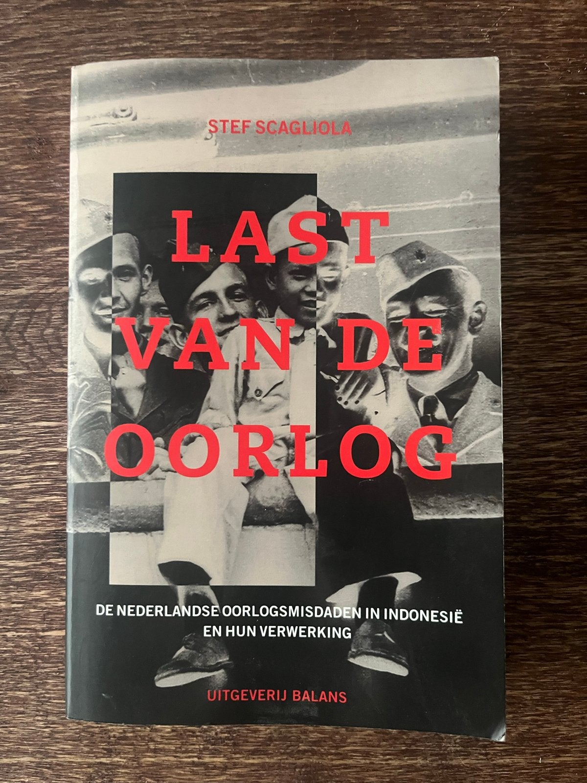 Last van de Oorlog - Stef Scagliola, Ophalen of Verzenden, 1945 tot heden, Gelezen, Overige onderwerpen