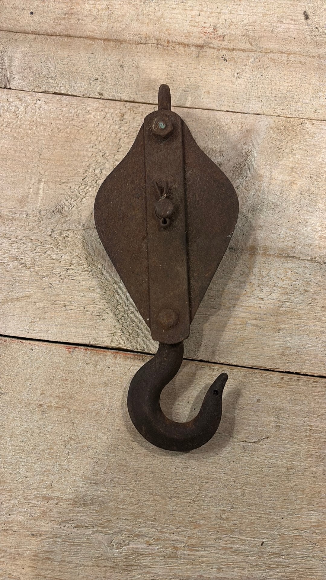 Oude metalen katrol met haak - Decoratief/Industrieel, Ophalen of Verzenden, Gebruikt