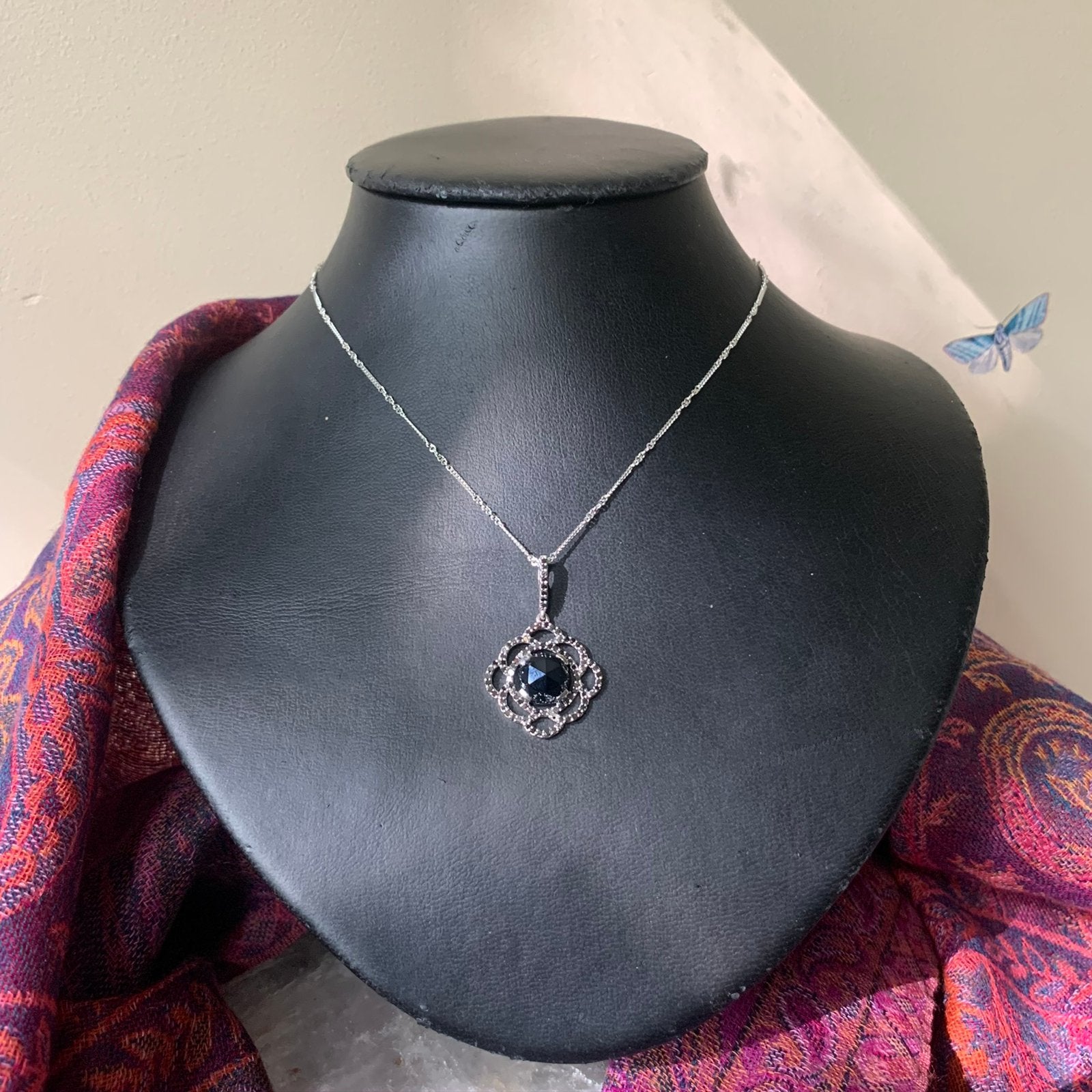 Spinel hanger beschermt vreugde succes welvaart magie, Zwart, Magnolia11, Nieuw, Ophalen of Verzenden