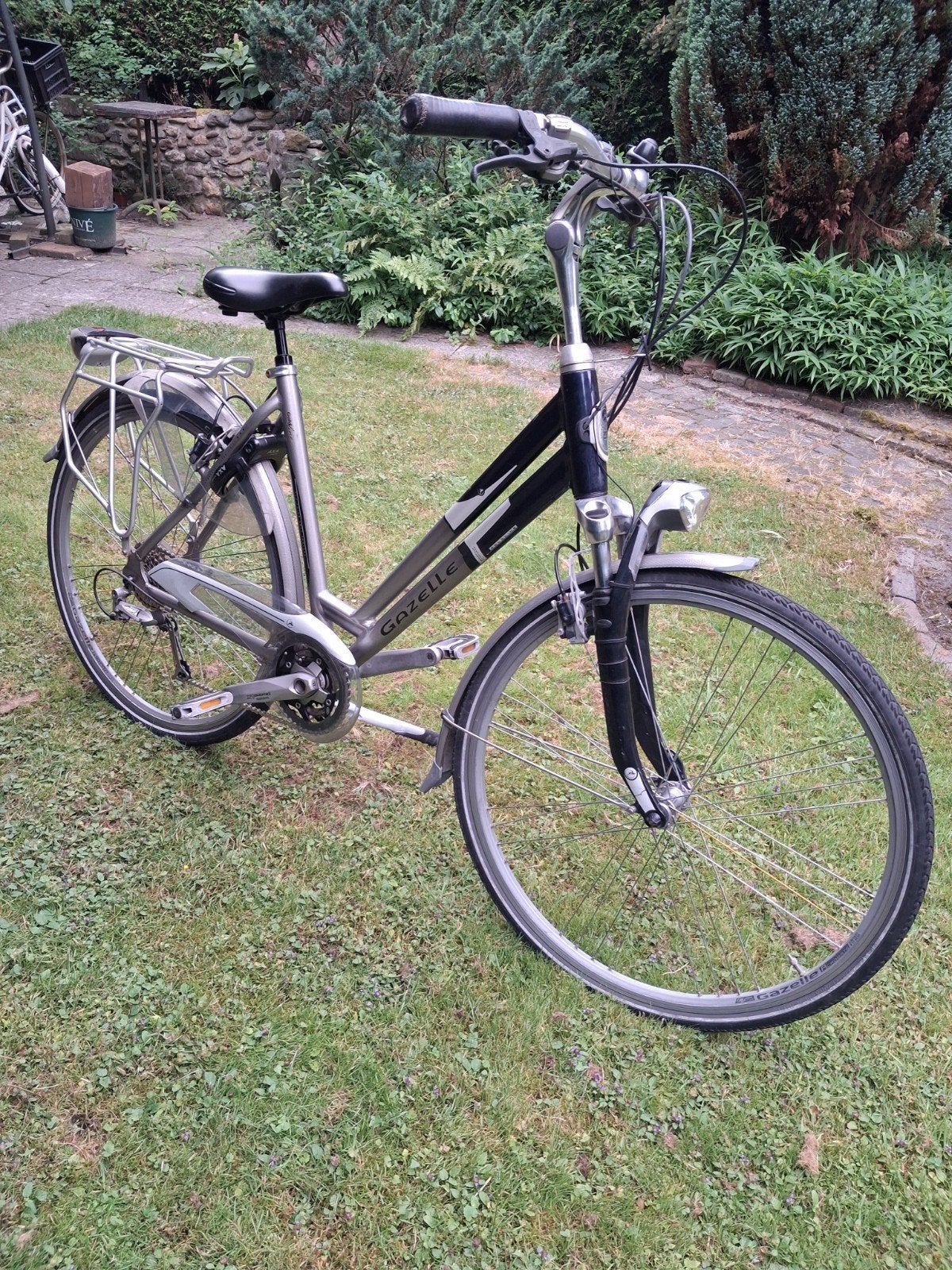Gazelle Fuento trekking/hybride damesfiets, 53 tot 56 cm, Zo goed als nieuw, Meer dan 20 versnellingen, Ophalen