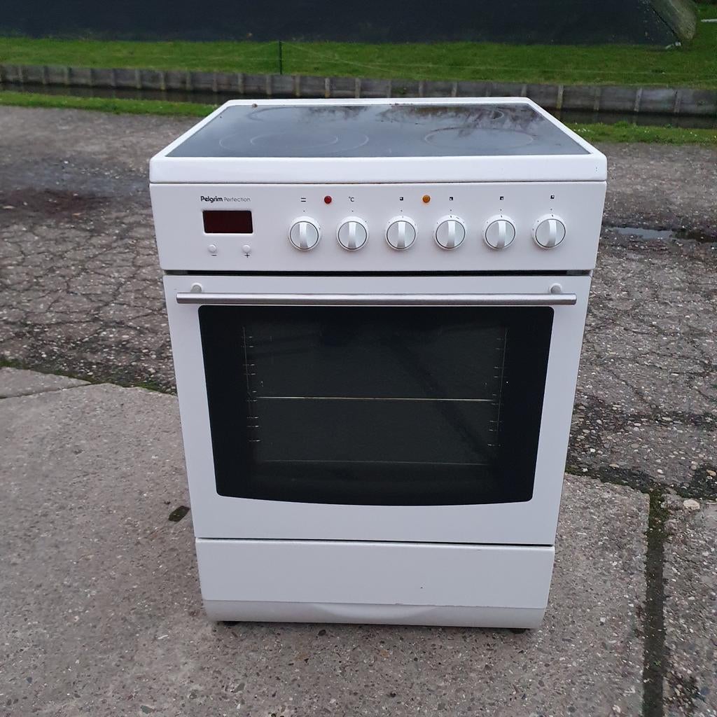 Pelgrim Keramisch elektrische fornuis oven (Perilex Stekker), Ophalen of Verzenden, Grill, Keramisch, 4 kookzones