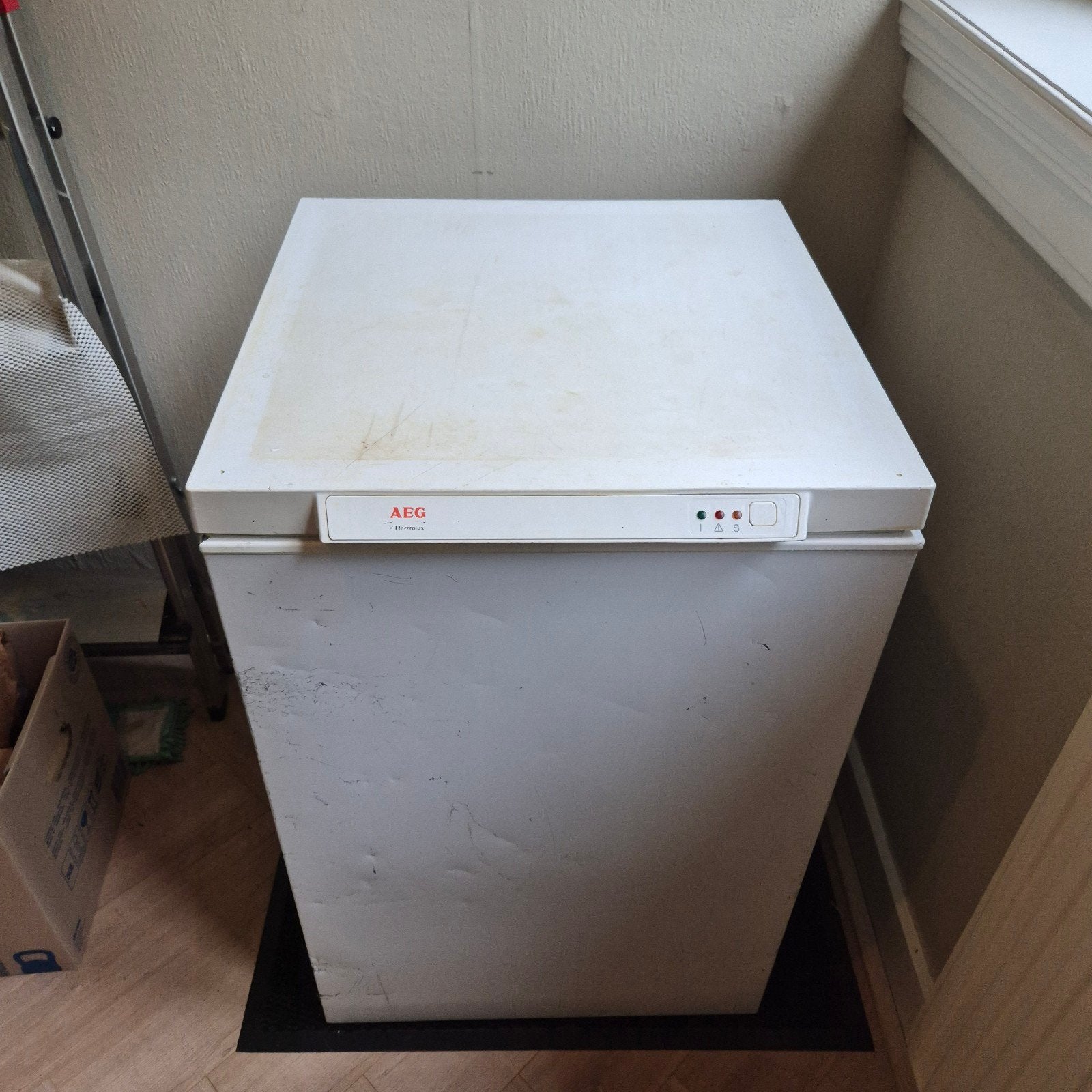 AEG Vrieskist - Compact en Betrouwbaar, Ophalen of Verzenden, Gebruikt
