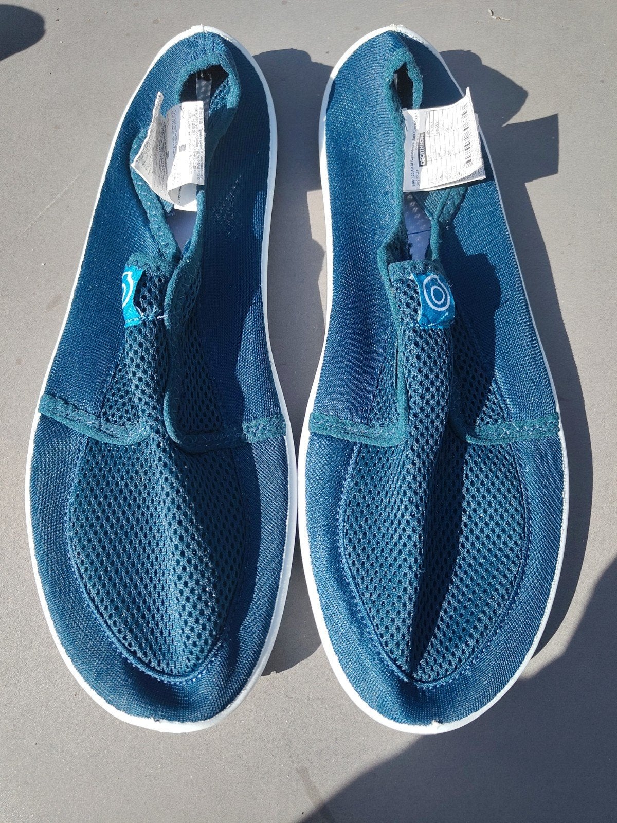 Nieuwe Decathlon waterschoenen - Petrol blauw - Maat 44/45, Watersport en Boten, Watersportkleding, Ophalen of Verzenden, Nieuw